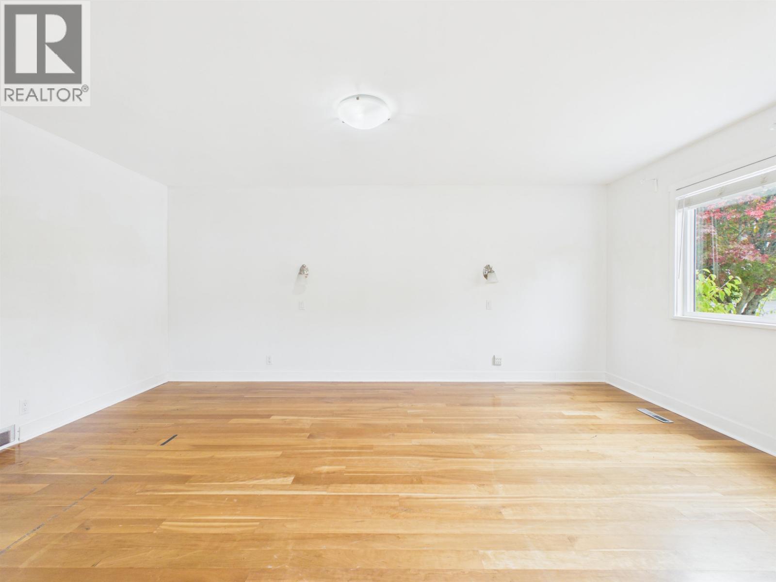 408 Allen Drive Property Photo 12