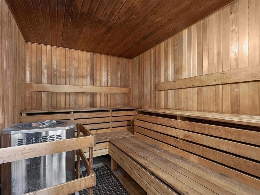 310 9626 148 Street Property Photo 11