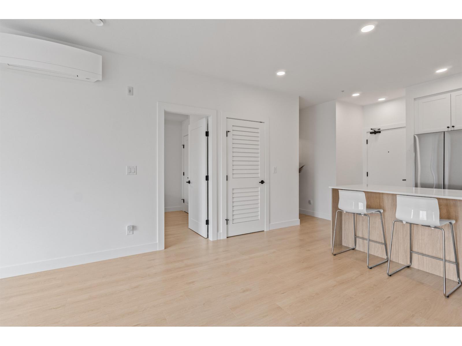 415 19979 76 Avenue Property Photo 5