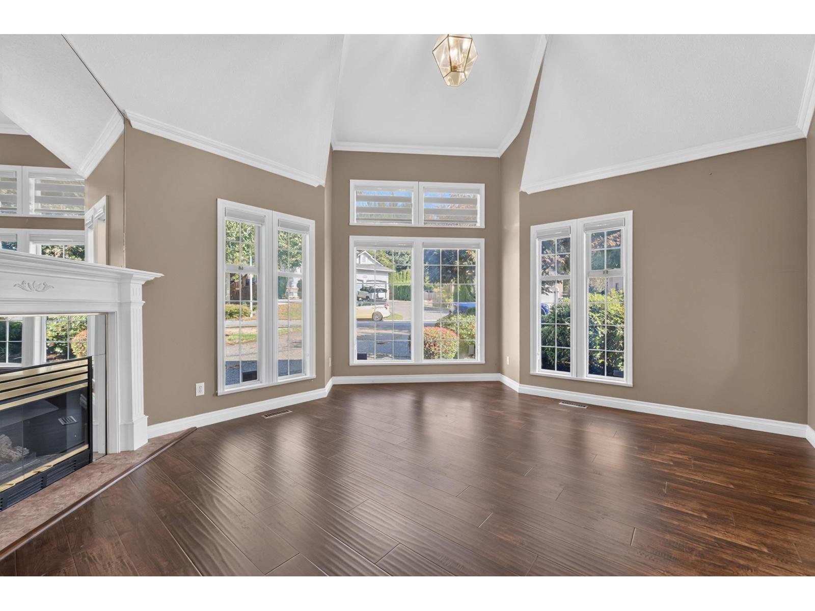 14168 85a Avenue Property Photo 4