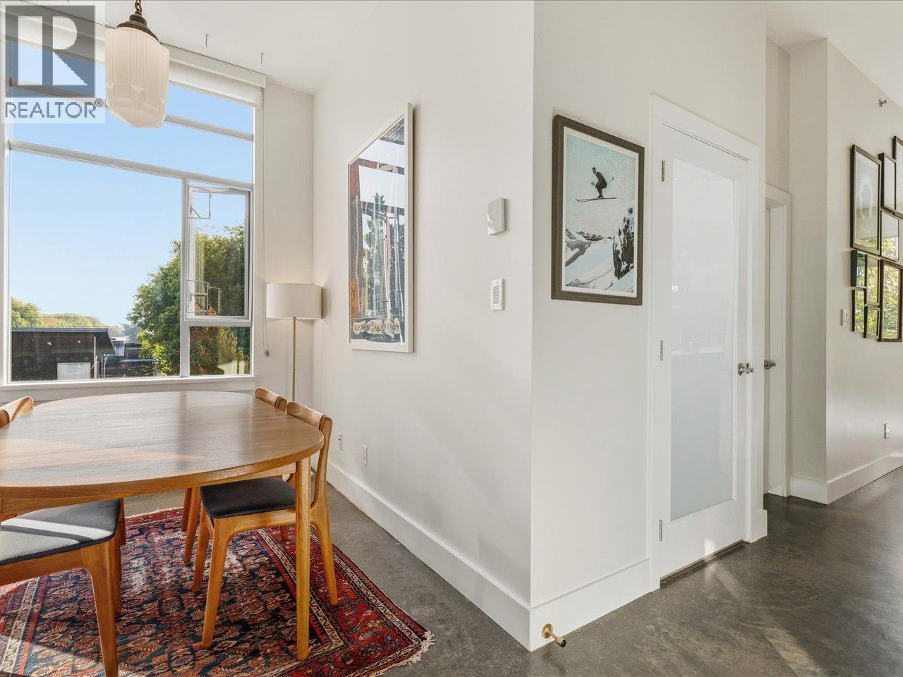 304 2635 Prince Edward Street Property Photo 9