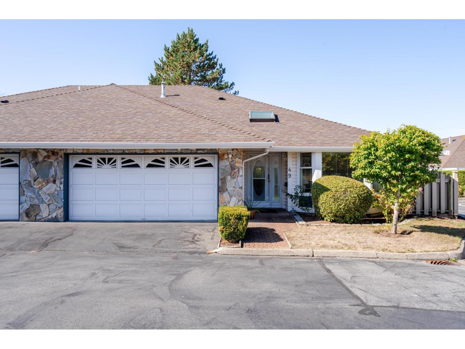 49 21746 52 Avenue Property Photo 1