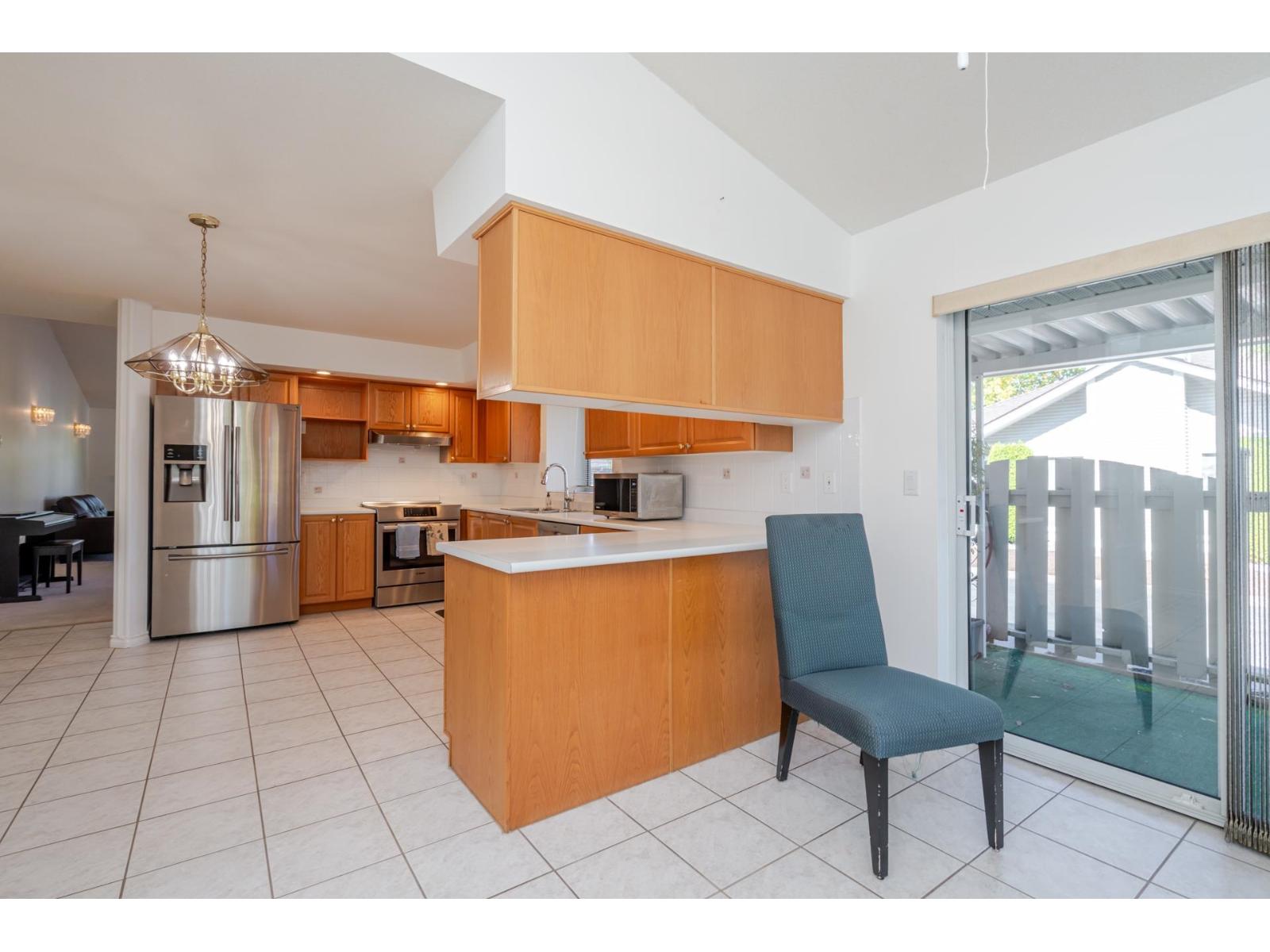 49 21746 52 Avenue Property Photo 7
