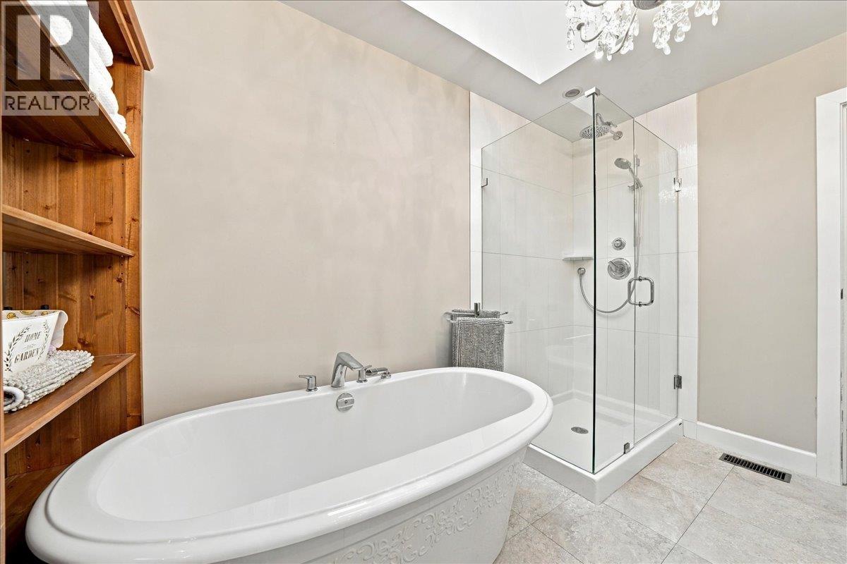 12461 Meadow Brook Place Property Photo 18