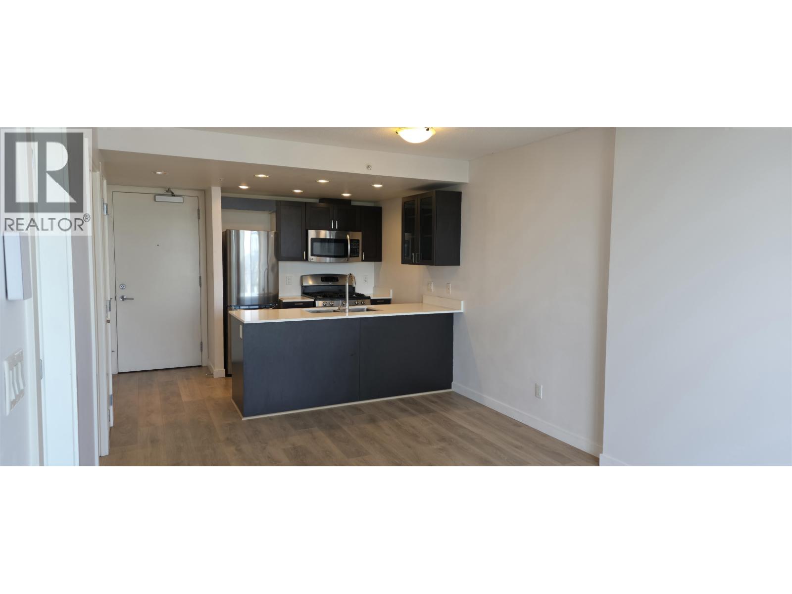 2106 4815 Eldorado Mews Property Photo 6