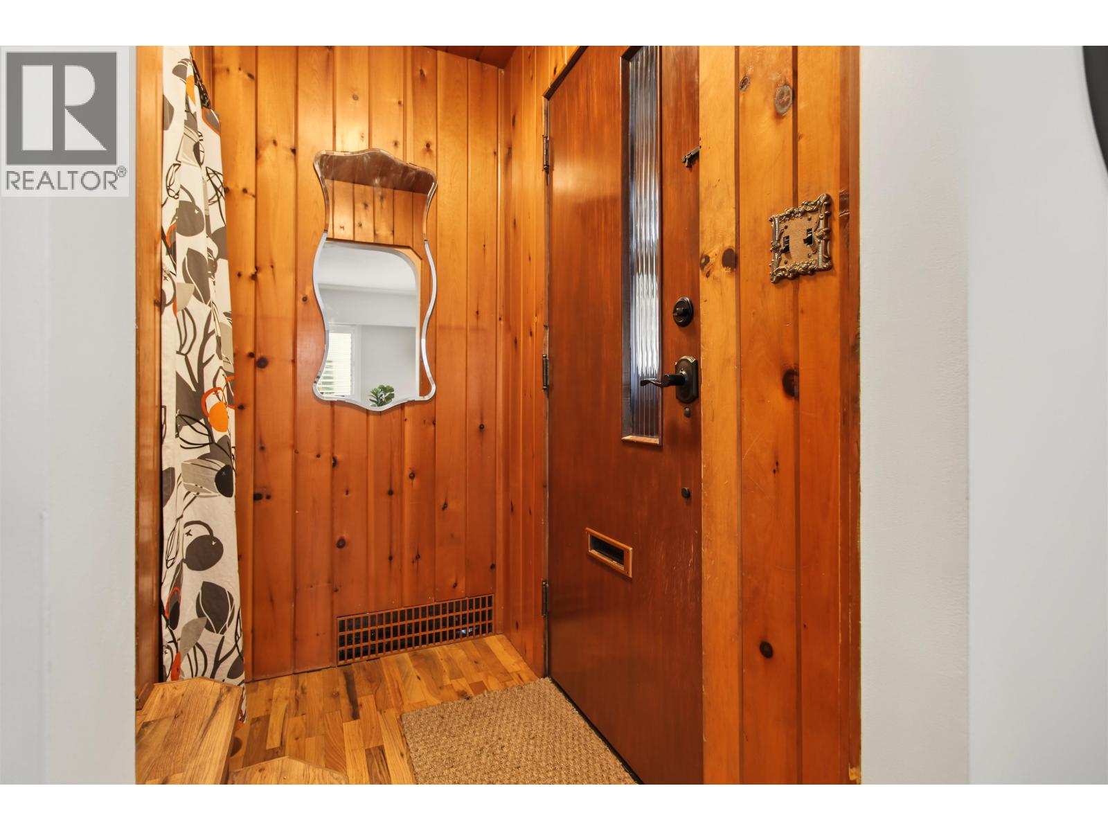 920 Chilliwack Street Property Photo 2