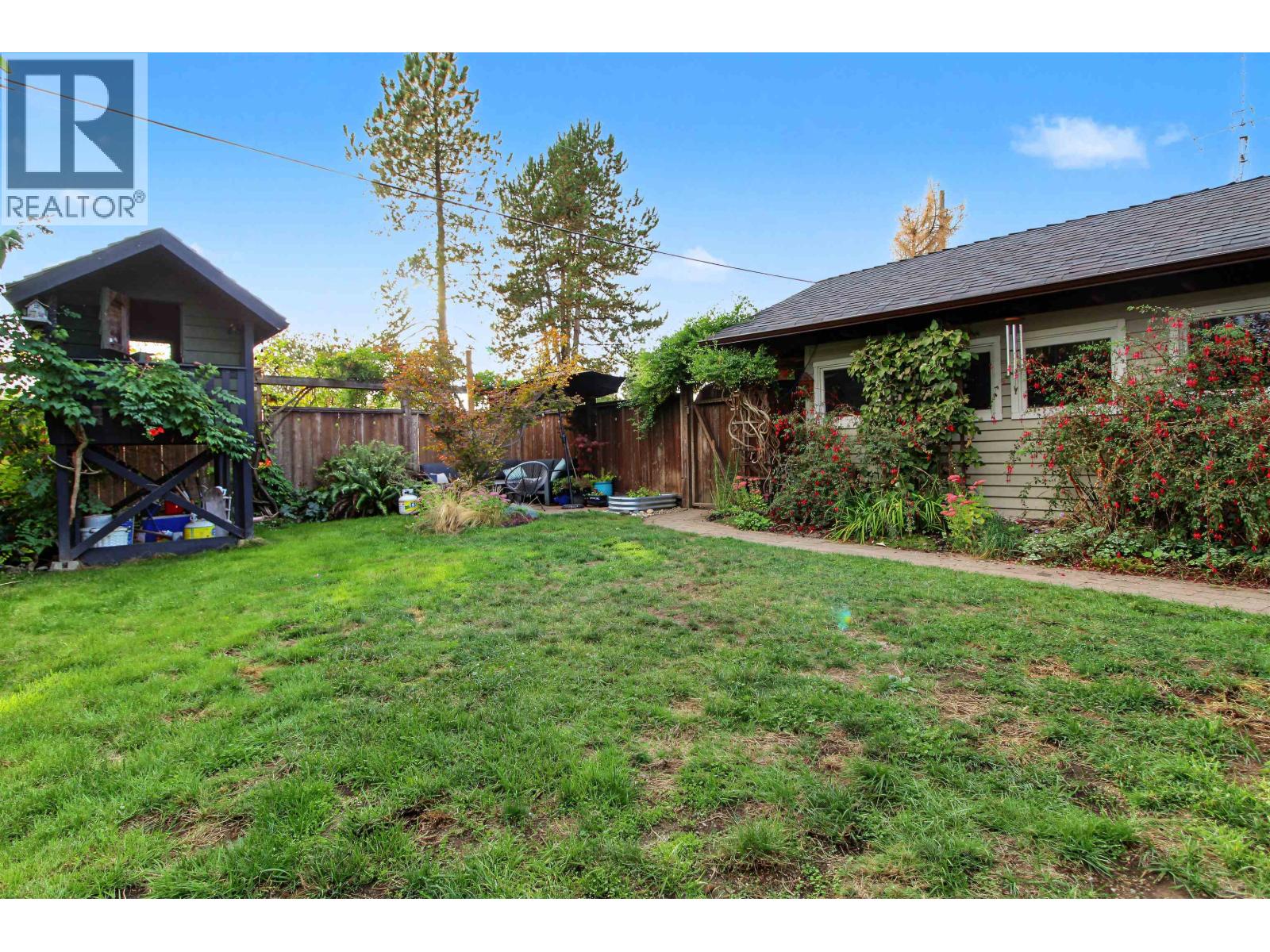 920 Chilliwack Street Property Photo 32