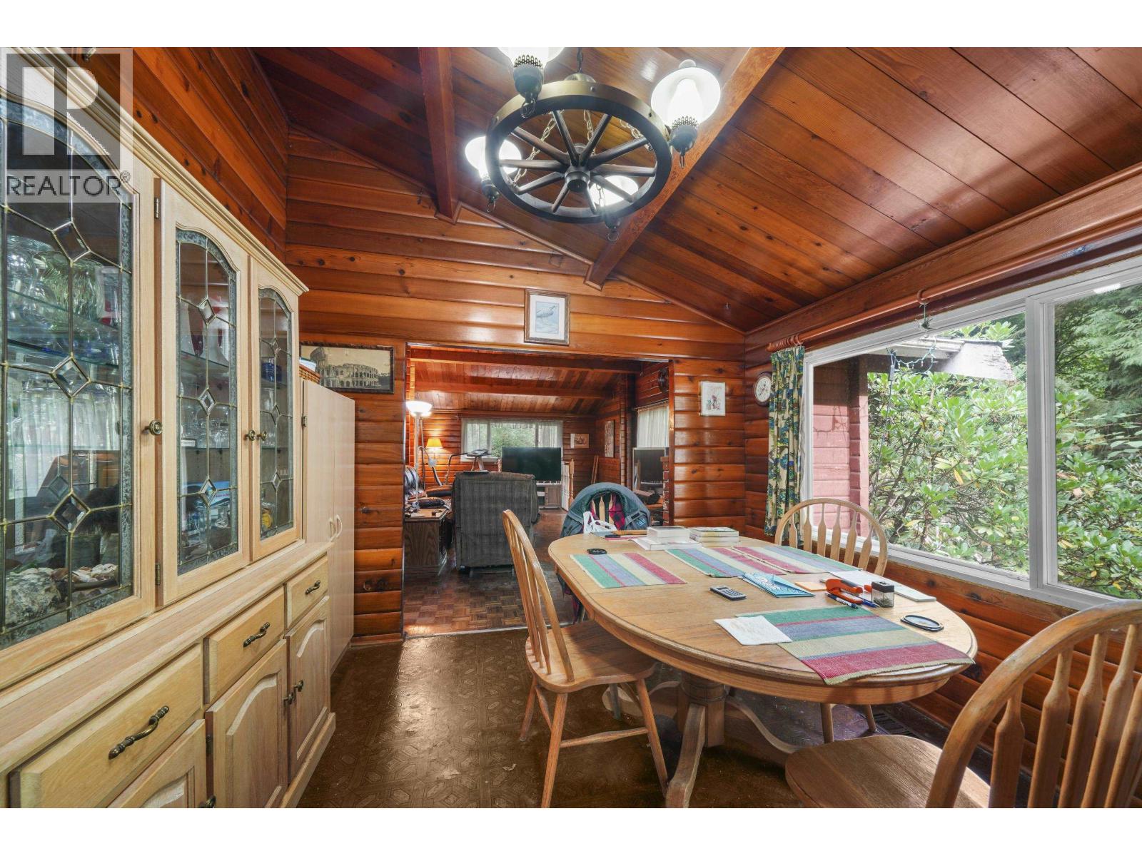 10941 249 Street Property Photo 3