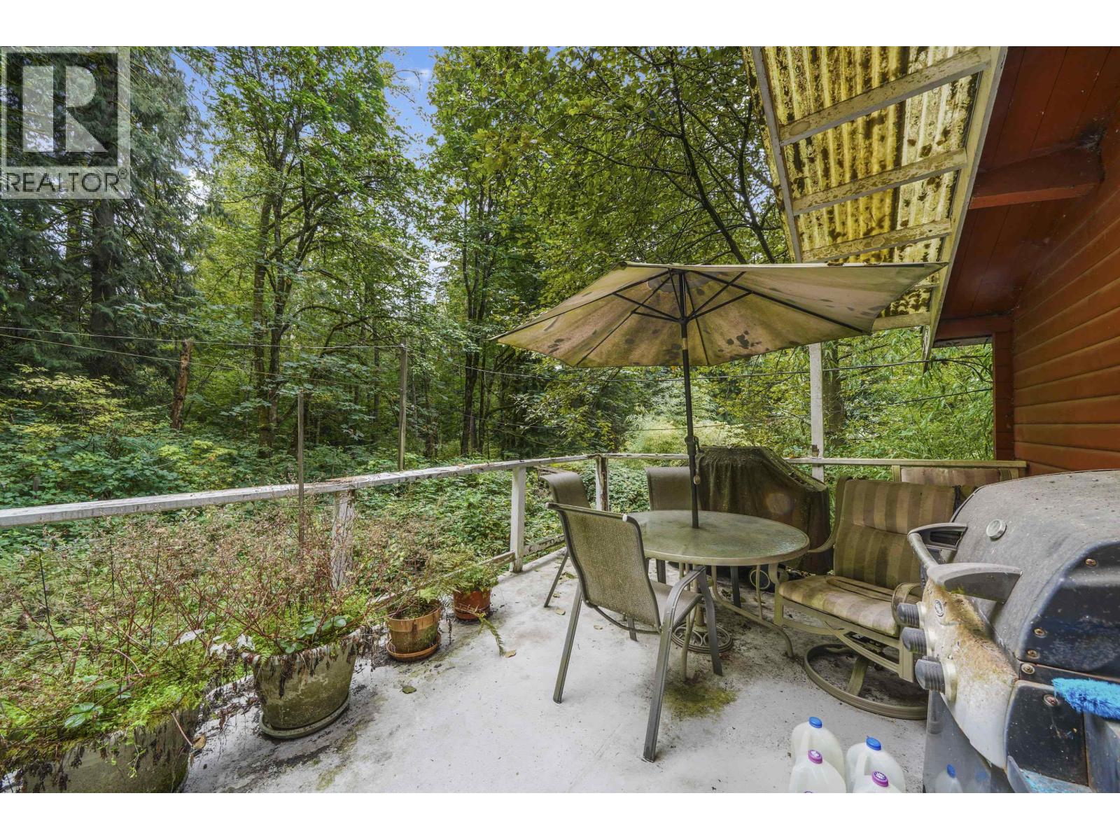 10941 249 Street Property Photo 15