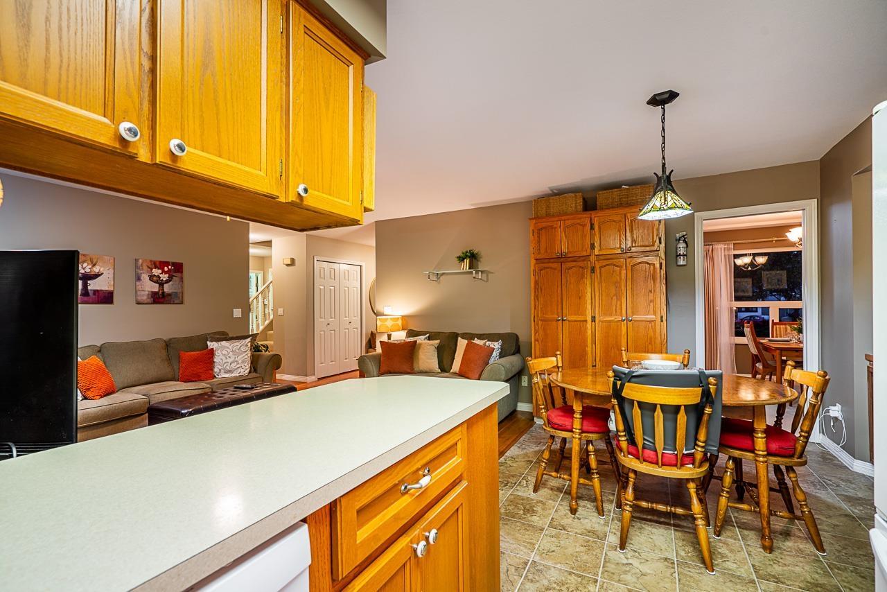 8640 148a Street Property Photo 4