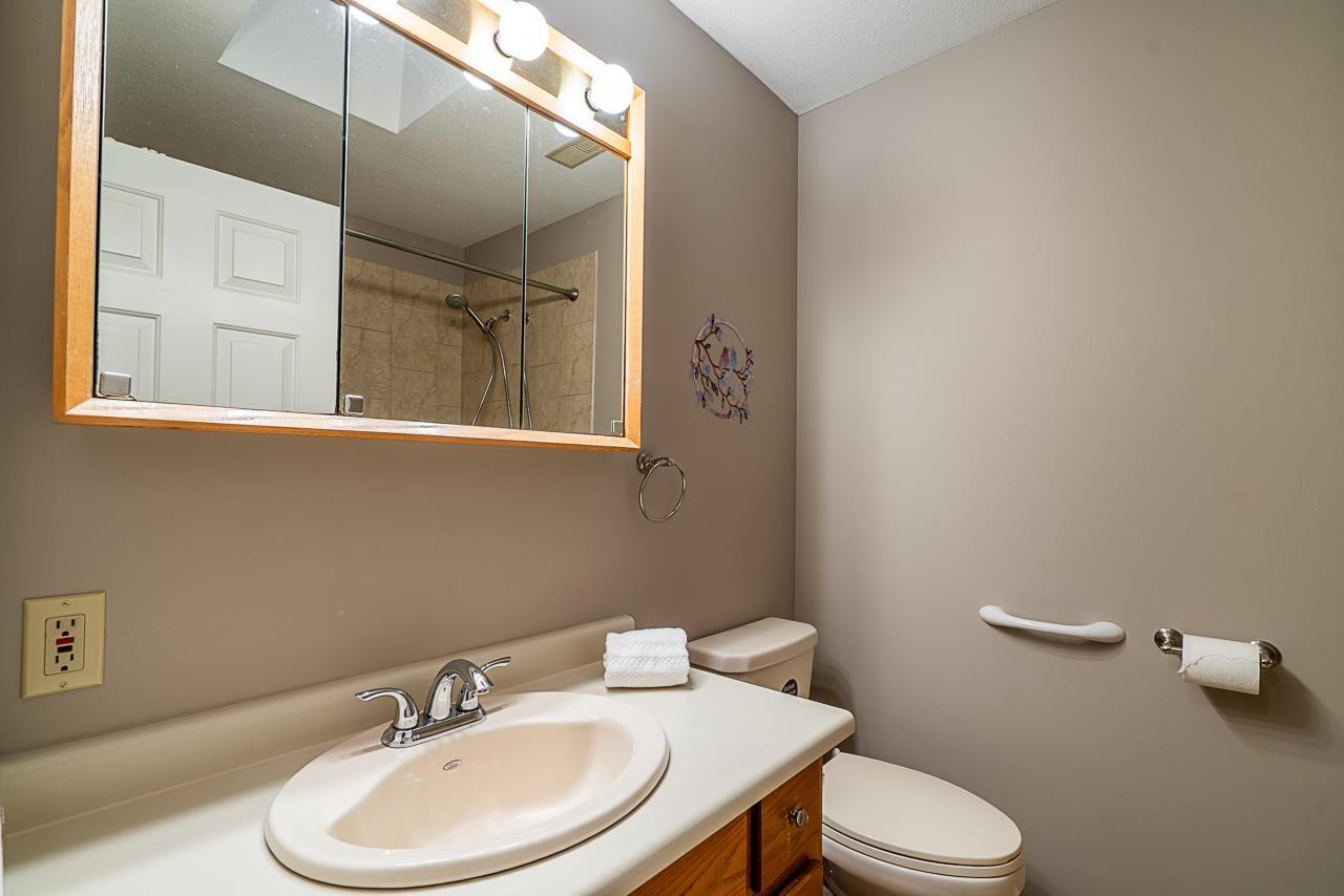 8640 148a Street Property Photo 23