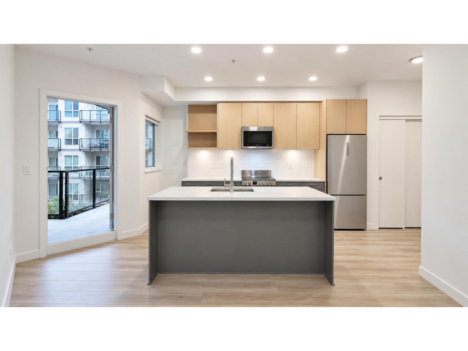 217 10777 138 Street Property Photo 3