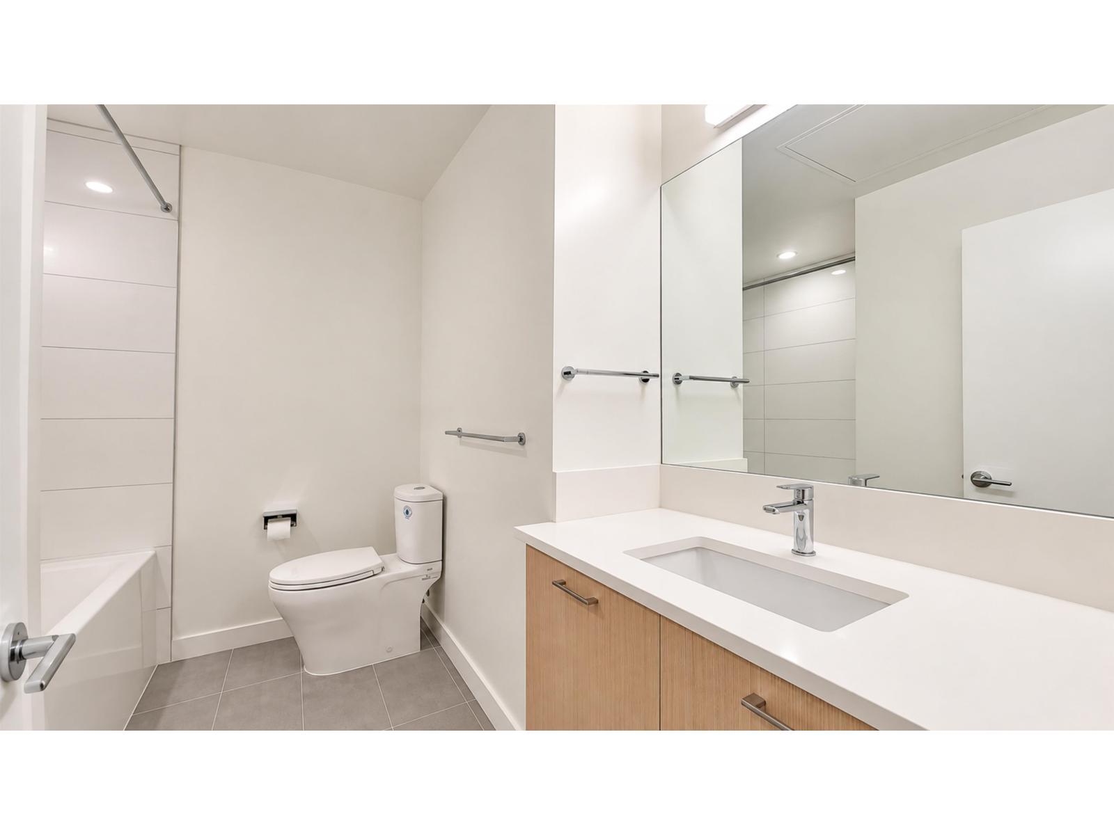 217 10777 138 Street Property Photo 12