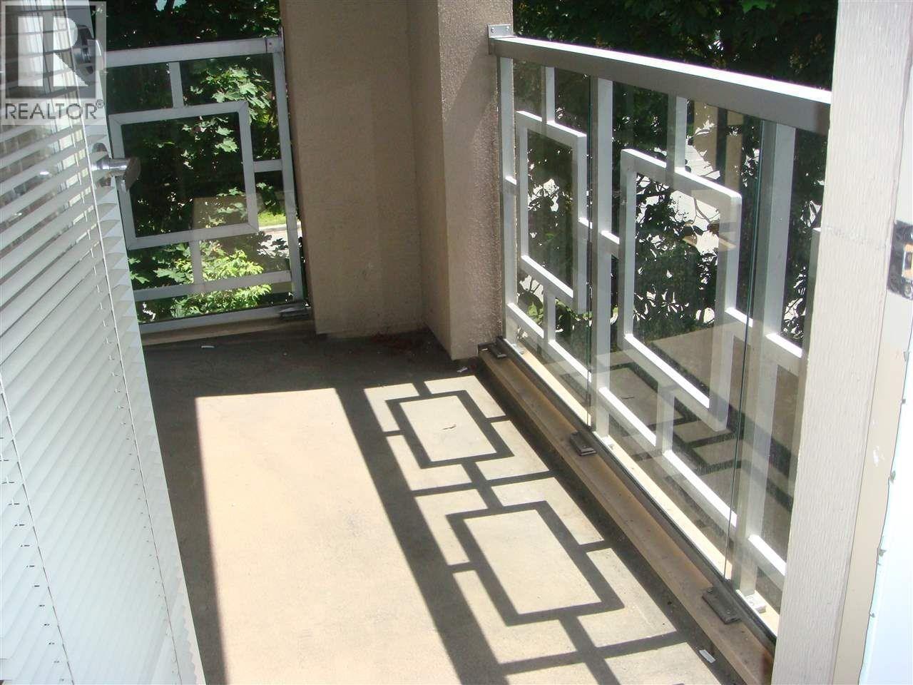 411 2983 W 4th Avenue Property Photo 8