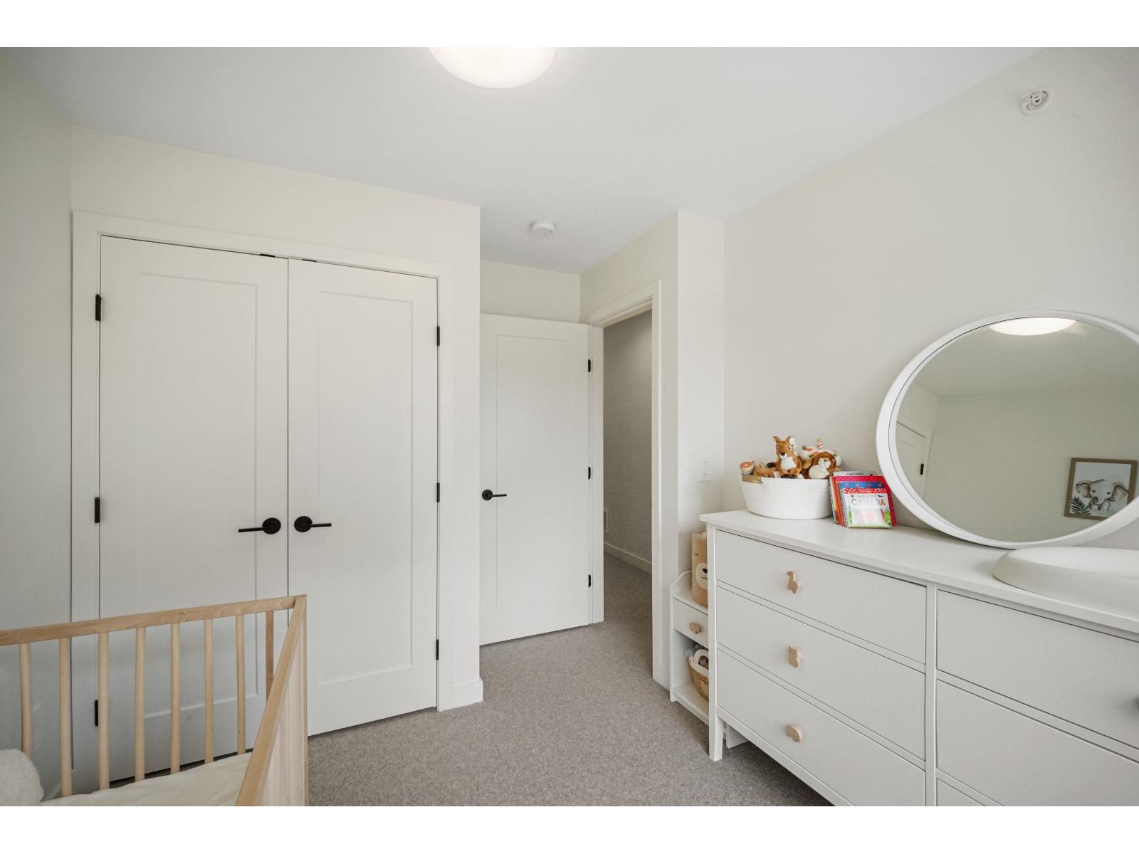 39 7937 206 Street Property Photo 18