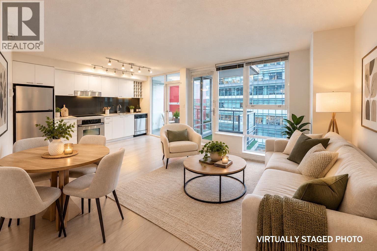 1509 111 W GEORGIA STREET Property Photo 1