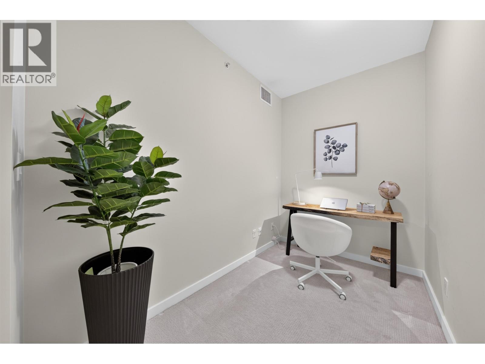 3 8633 Capstan Way Property Photo 12