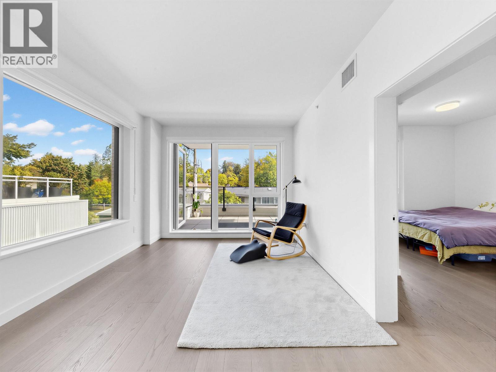 314 5168 Cambie Street Property Photo 3