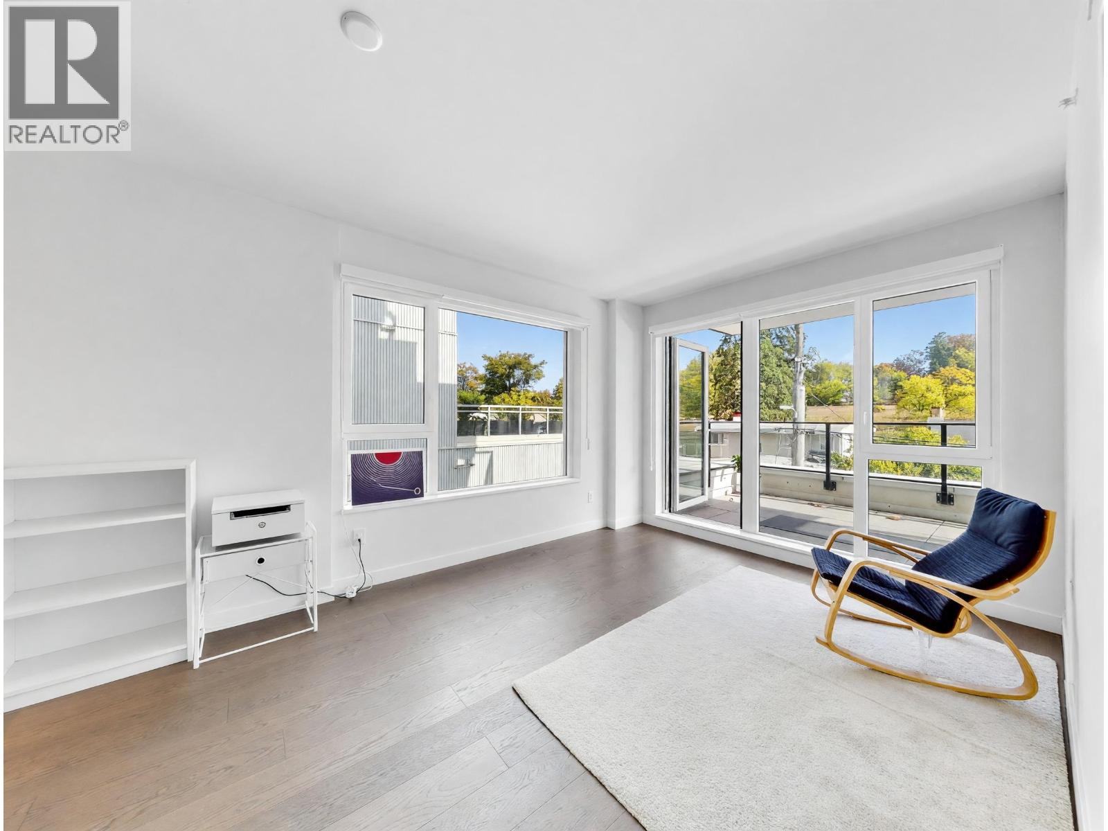 314 5168 Cambie Street Property Photo 5