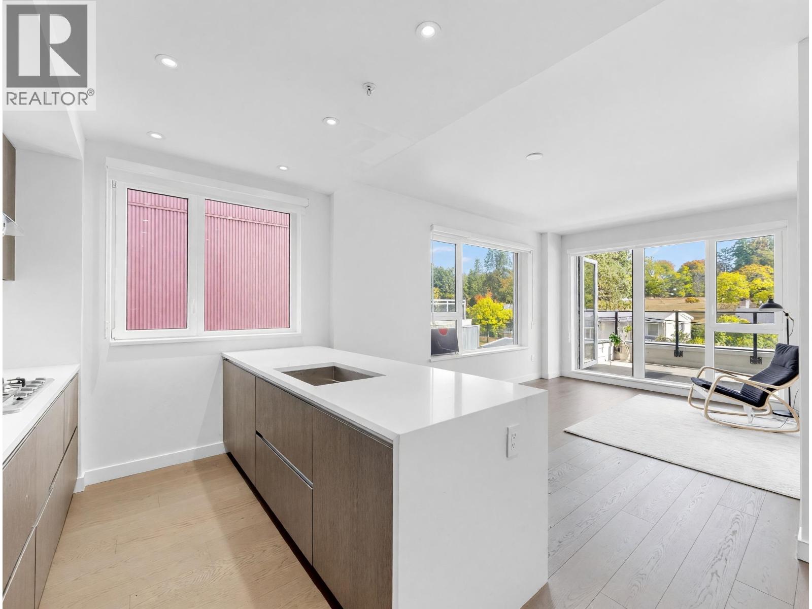 314 5168 Cambie Street Property Photo 9
