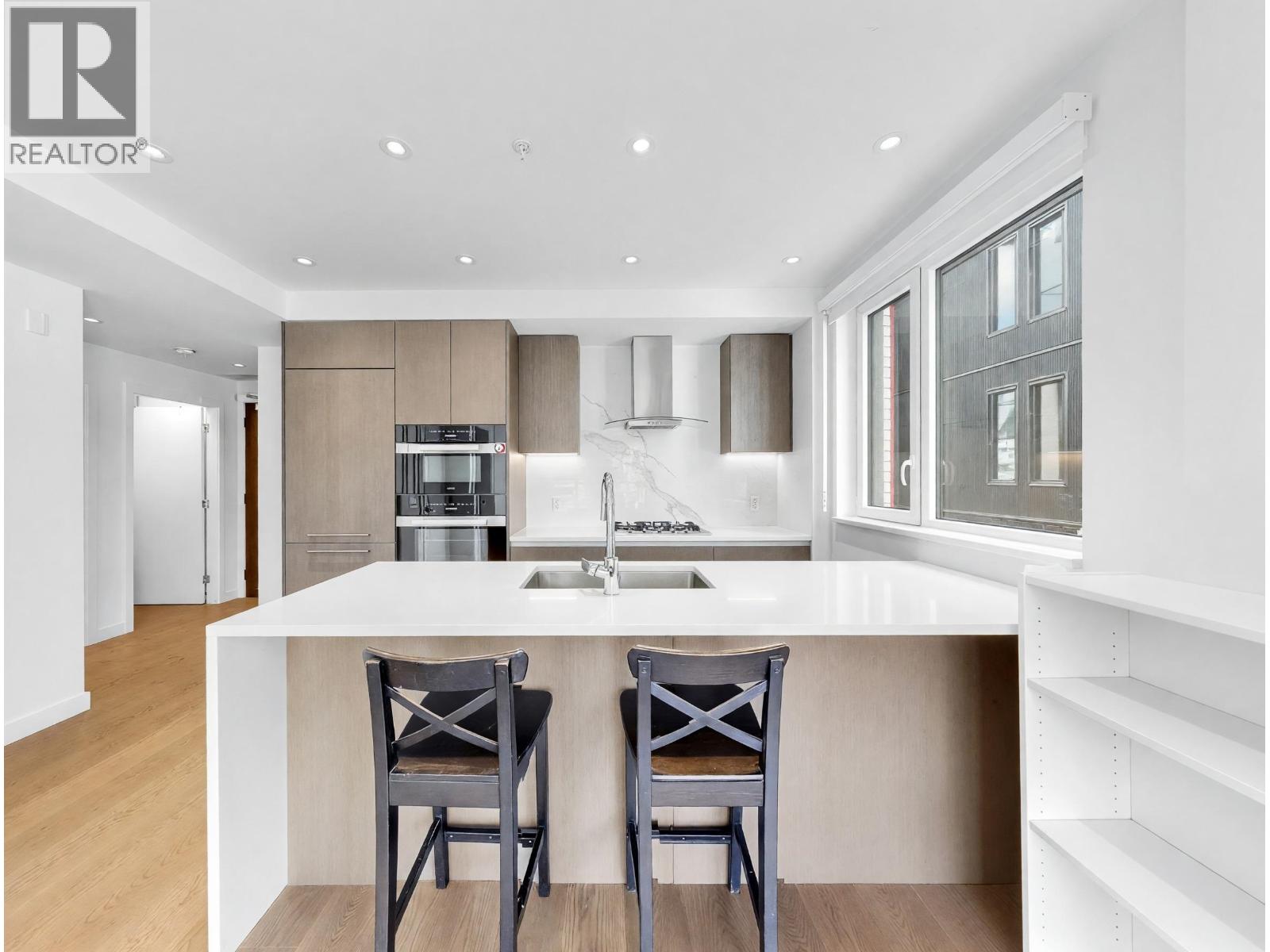314 5168 Cambie Street Property Photo 11