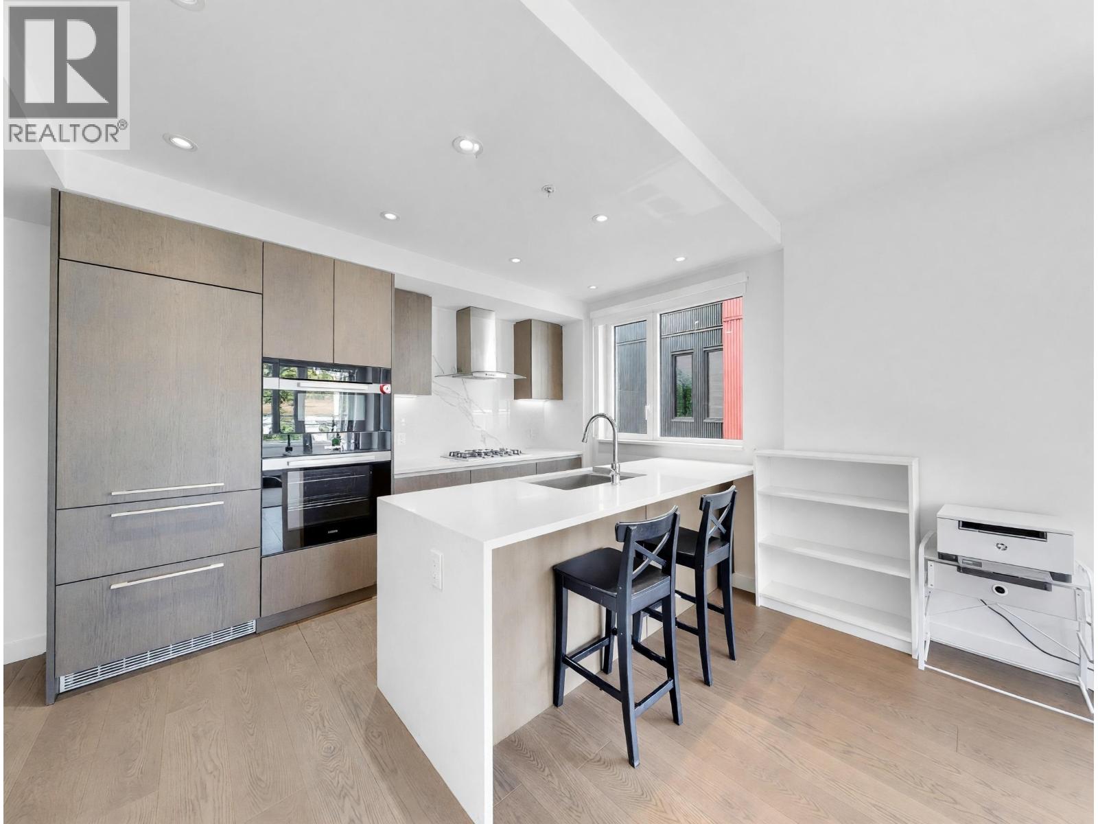 314 5168 Cambie Street Property Photo 13