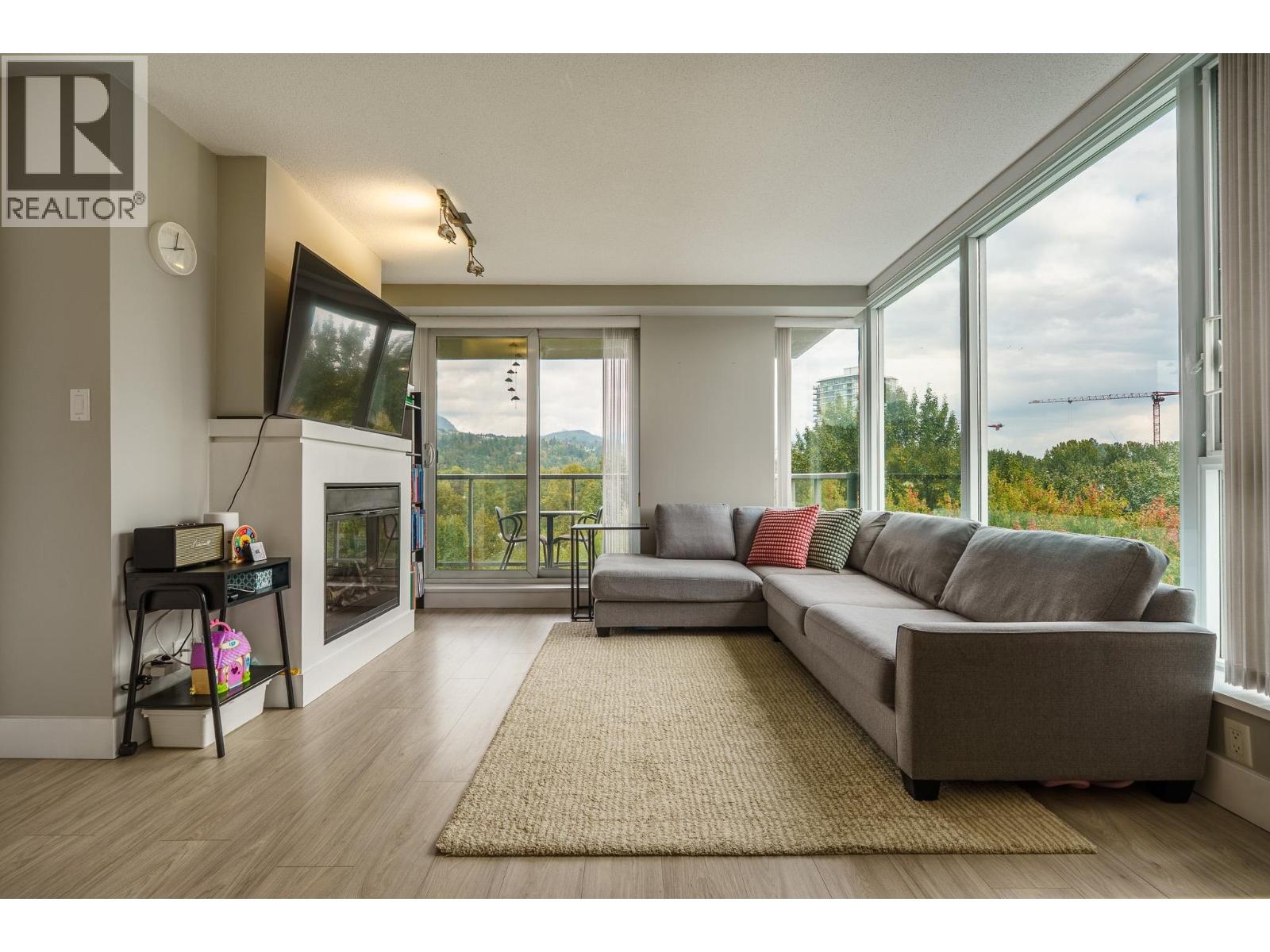 1208 660 Nootka Way Property Photo 4