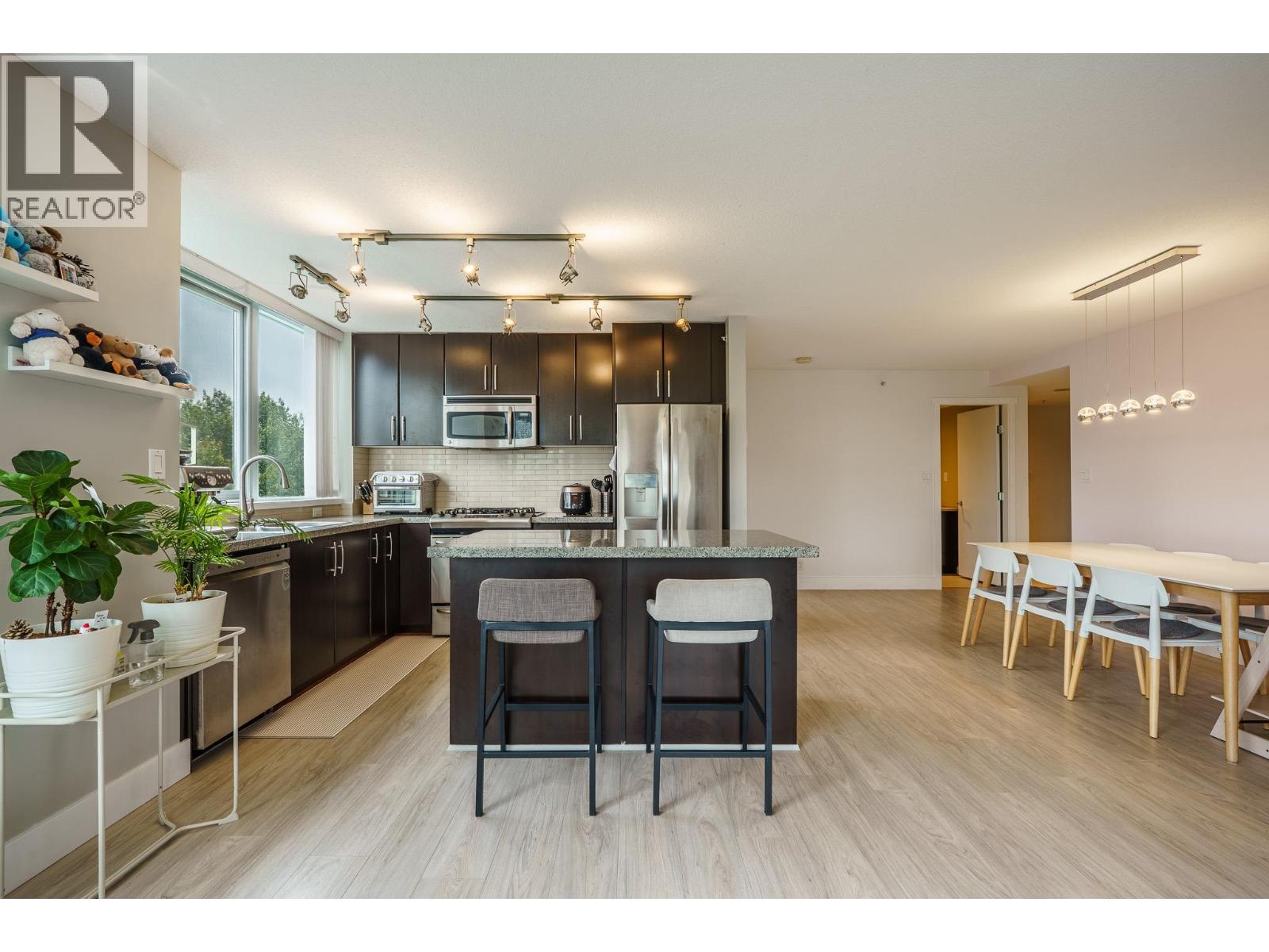 1208 660 Nootka Way Property Photo 9