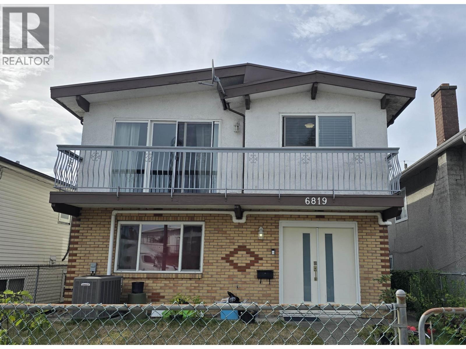 6819 Knight Street Property Photo 1