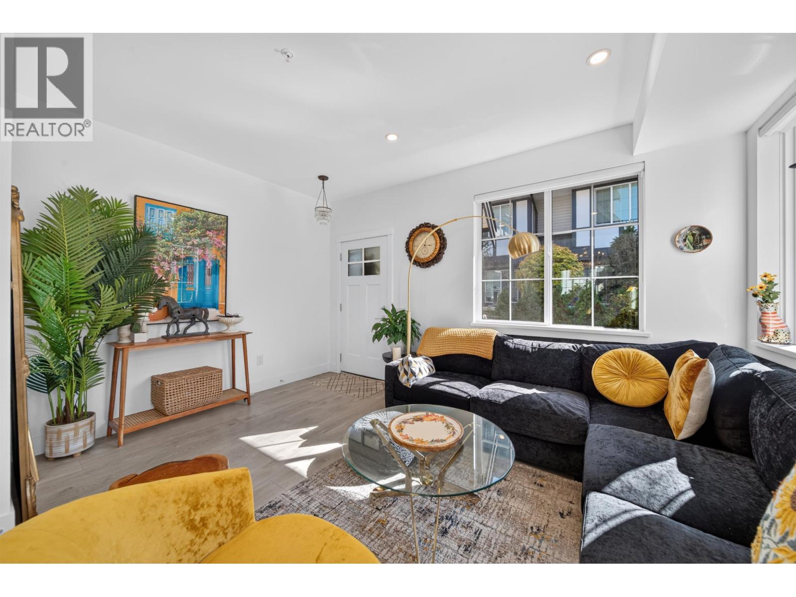 10 8888 Spires Road Property Photo 8