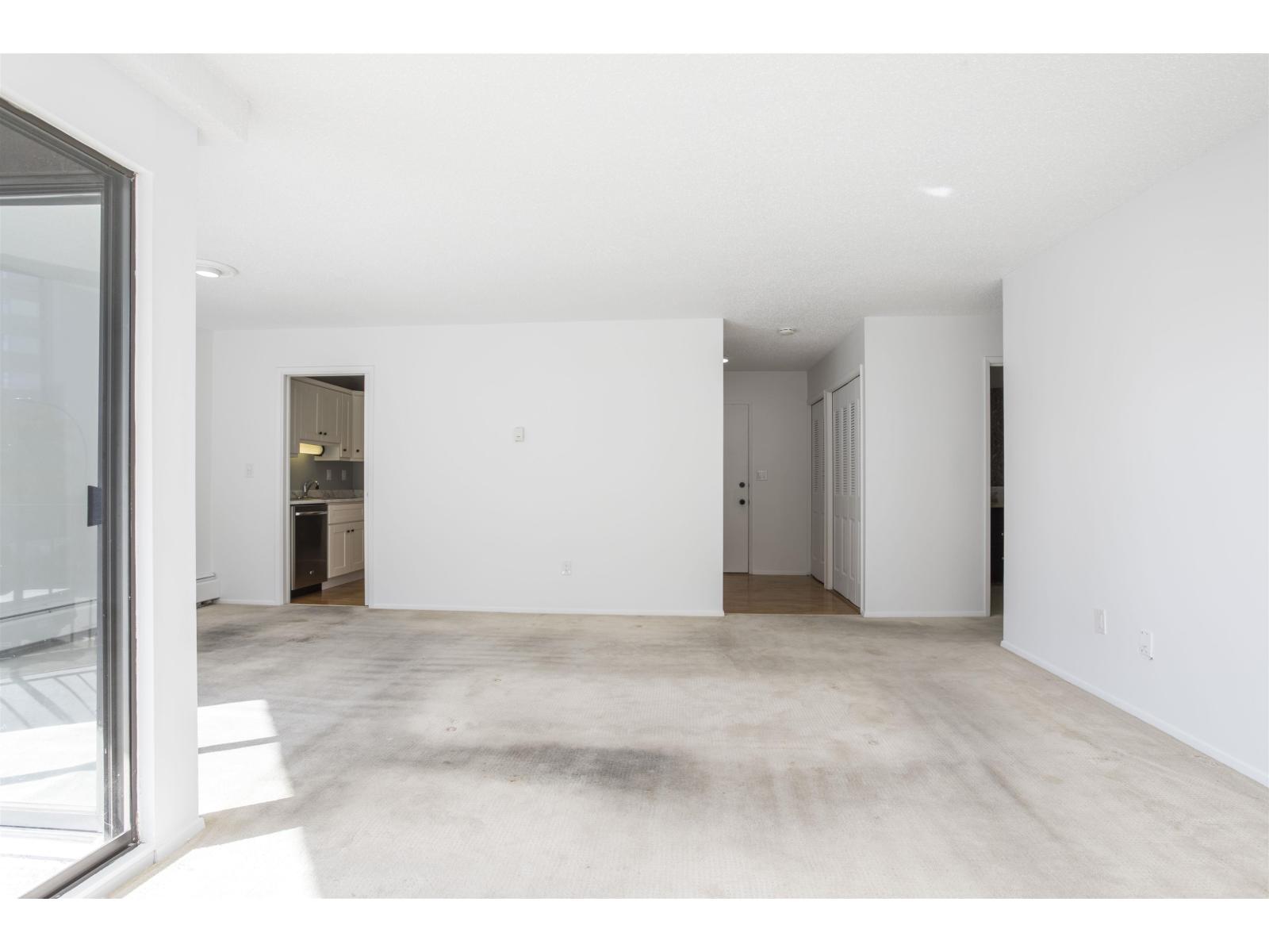 310 1437 Foster Street Property Photo 24