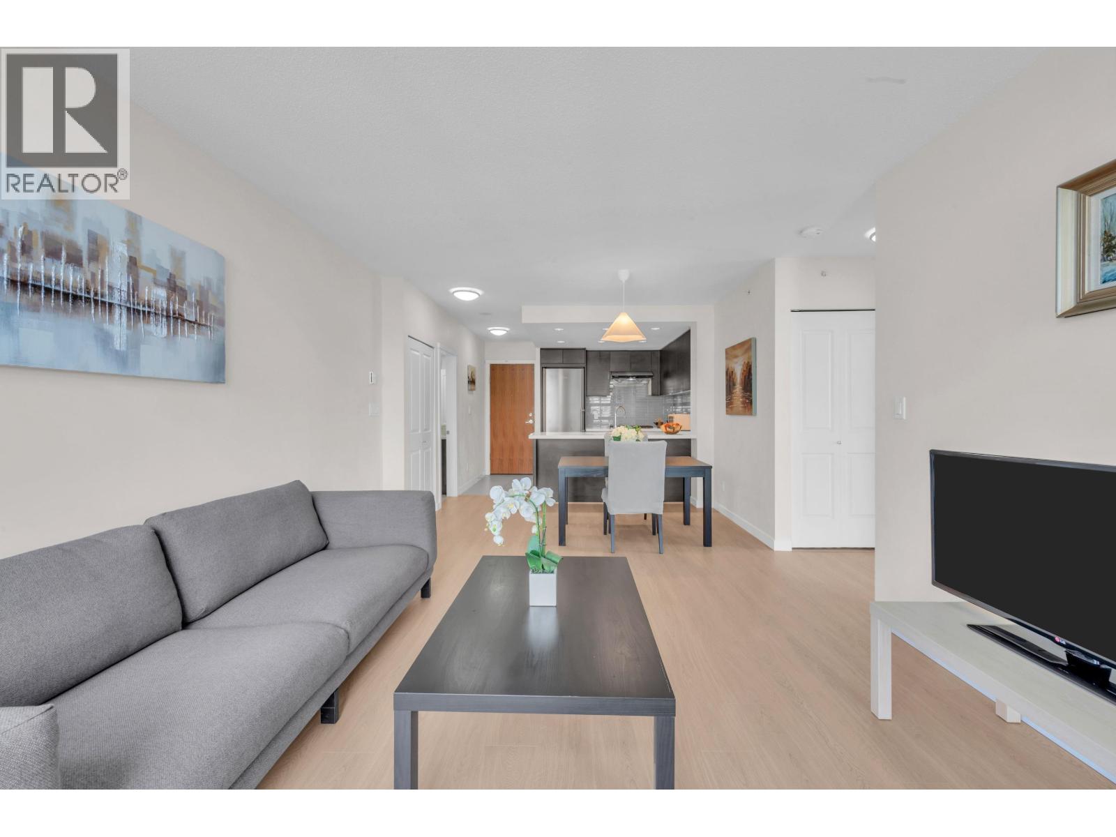 908 4880 Bennett Street Property Photo 5