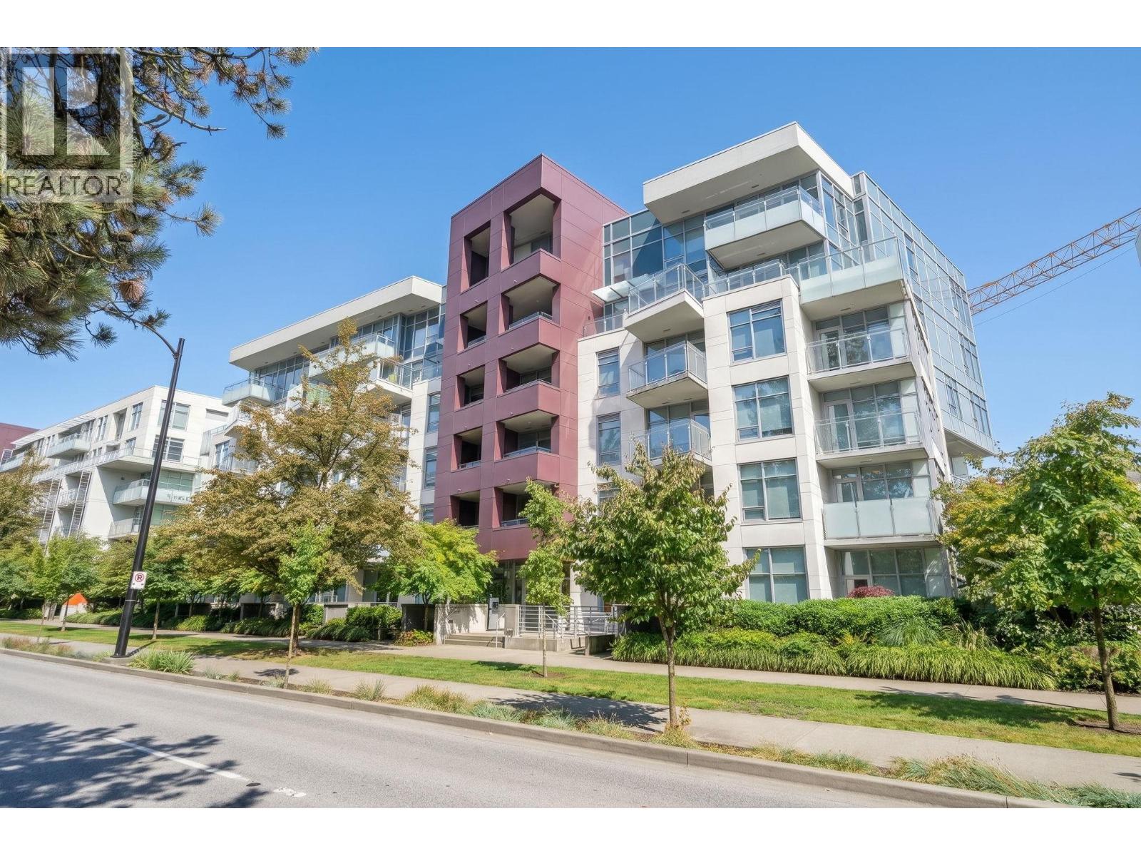 401 5033 Cambie Street Property Photo 1