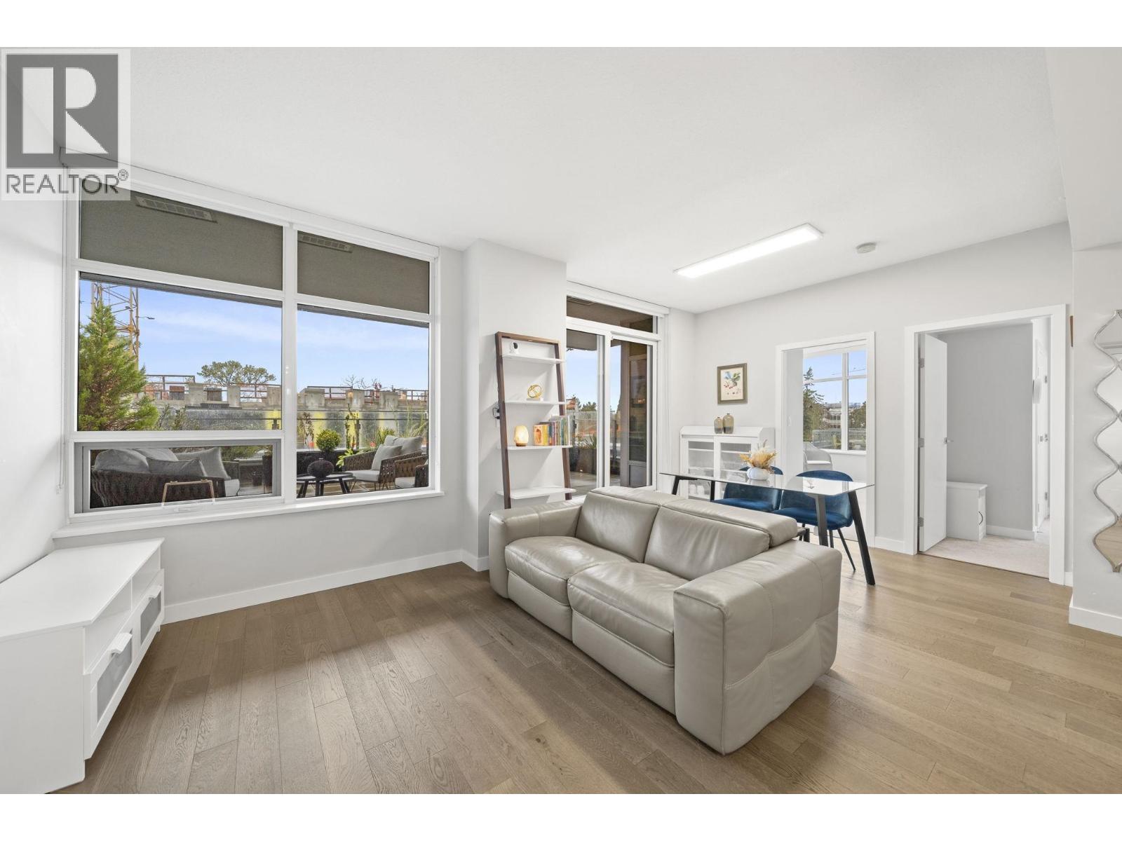 401 5033 Cambie Street Property Photo 13