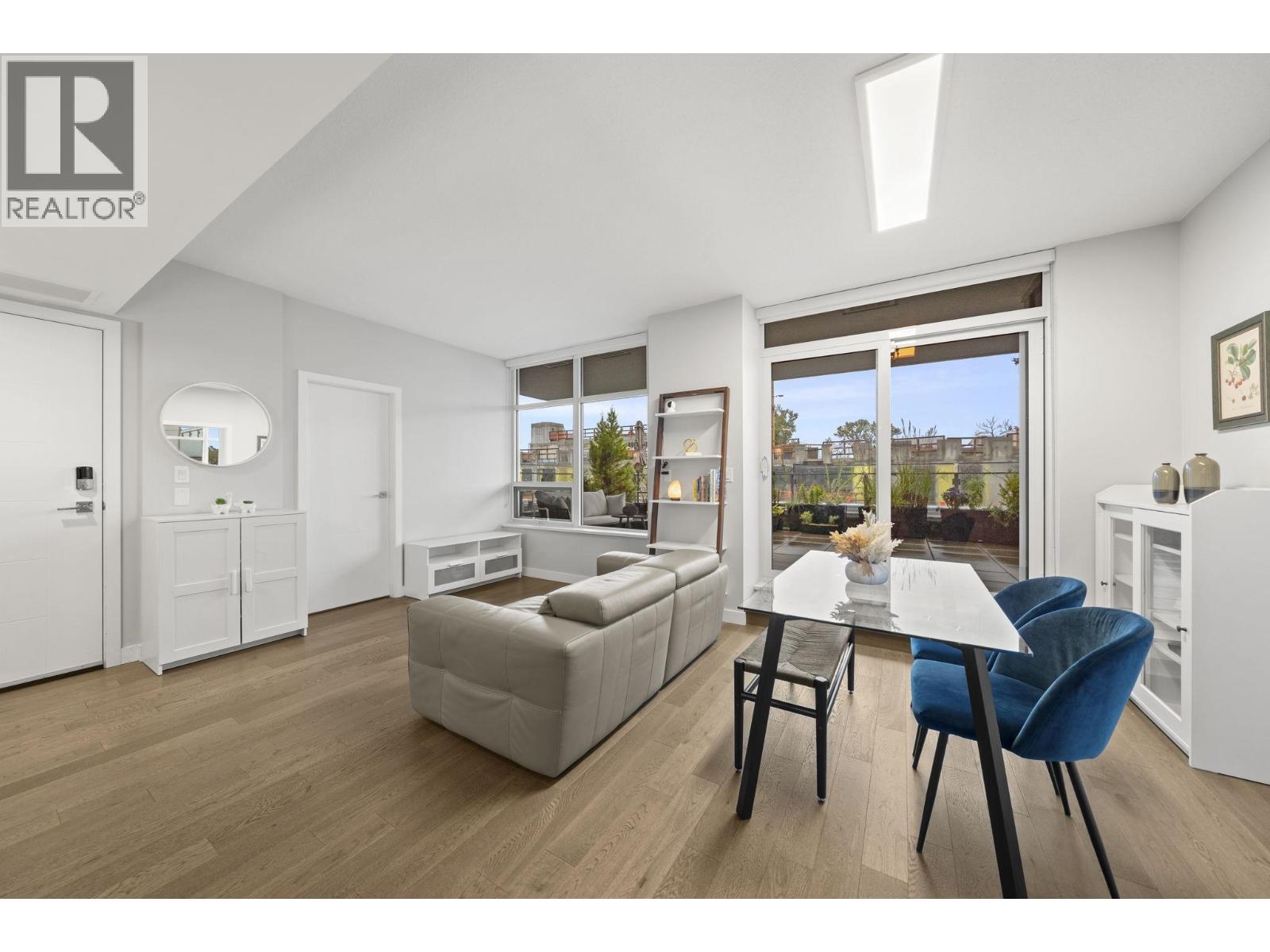 401 5033 Cambie Street Property Photo 14