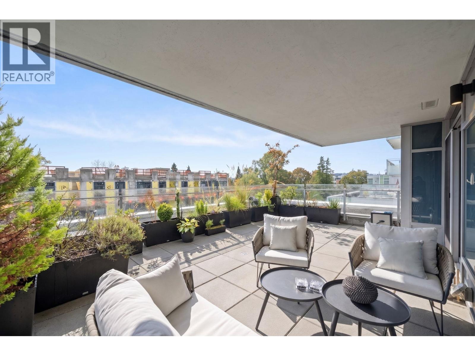 401 5033 Cambie Street Property Photo 30