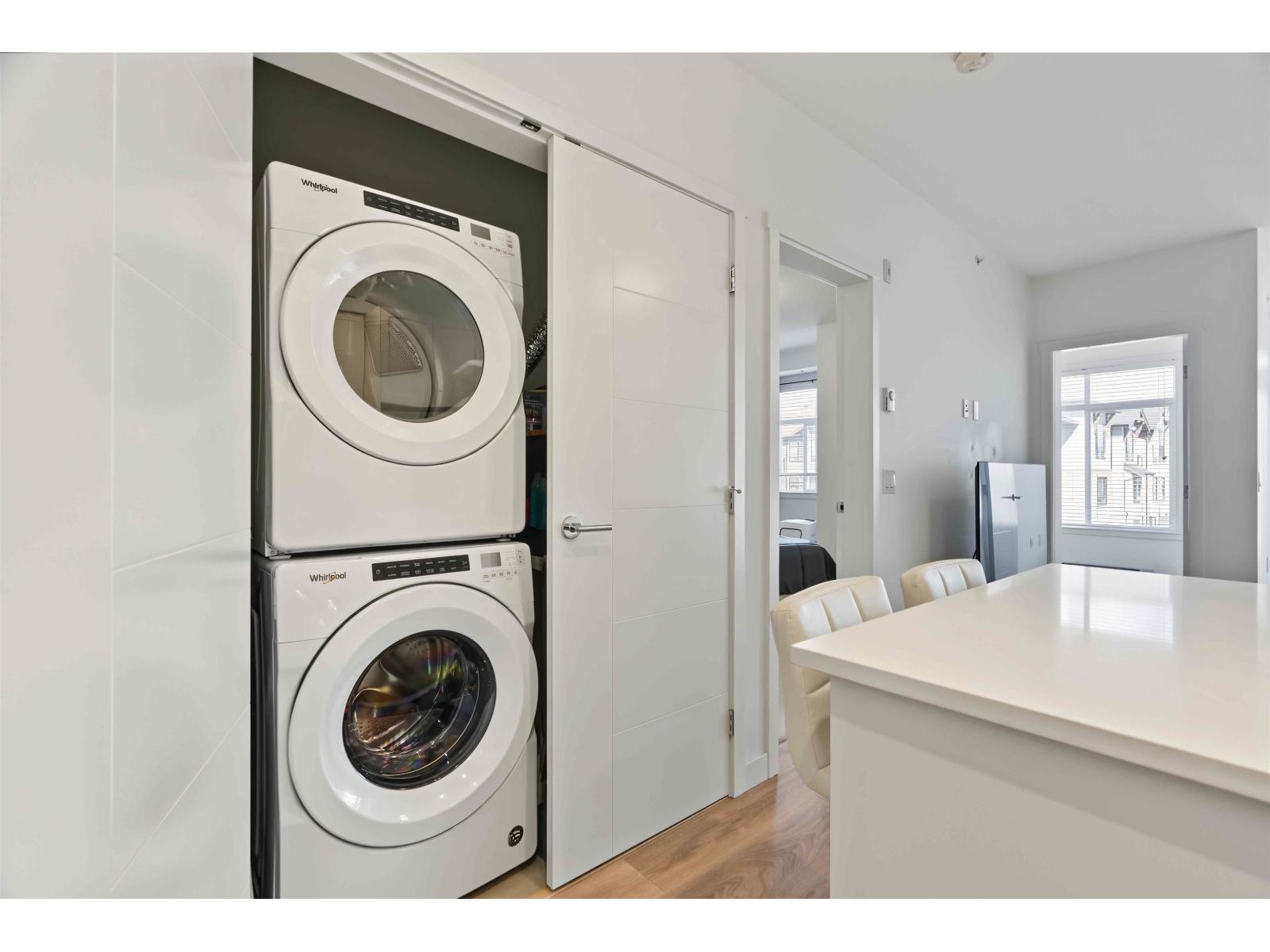 432 5415 Brydon Crescent Property Photo 20