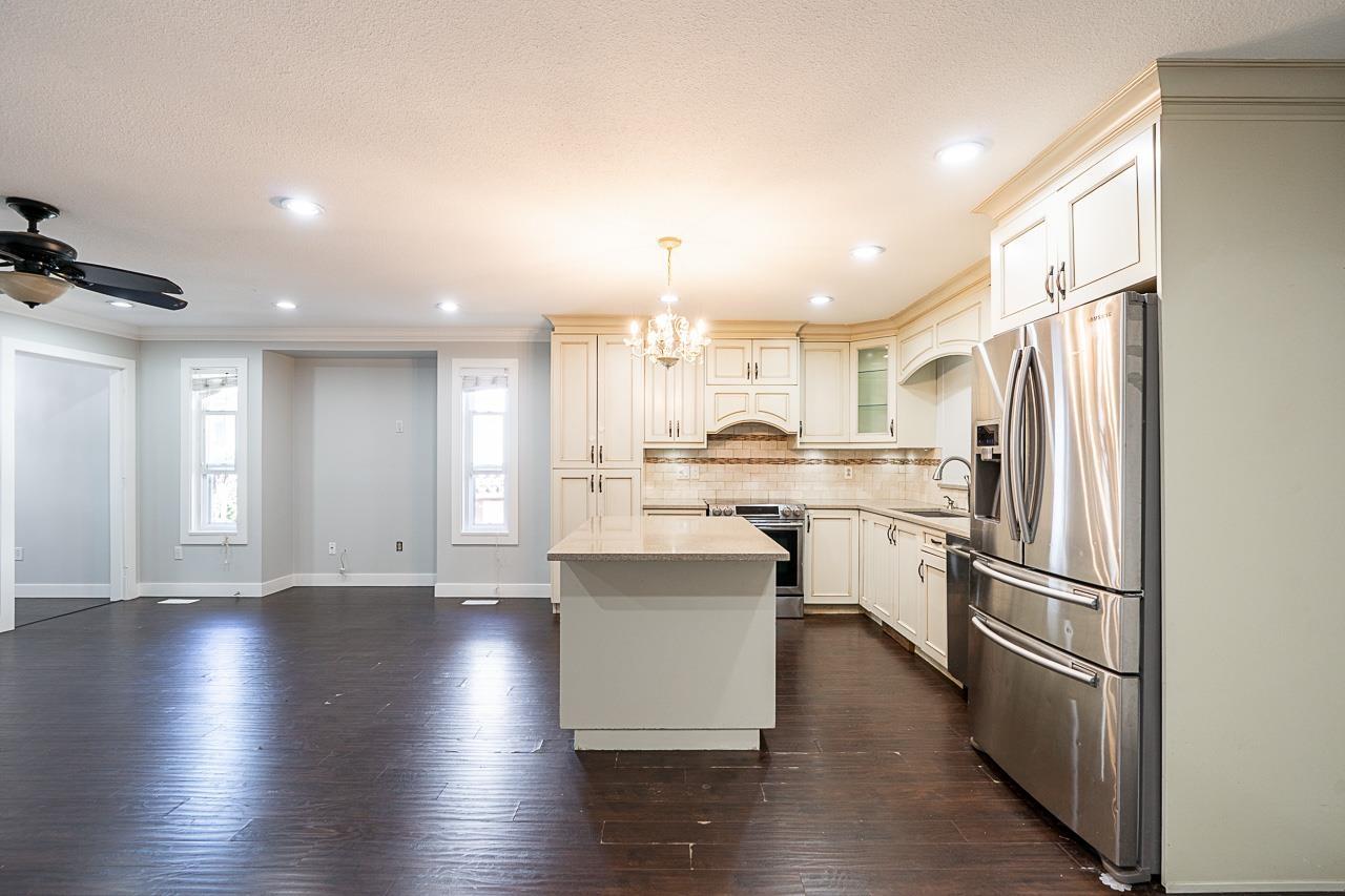 13032 61 Avenue Property Photo 11