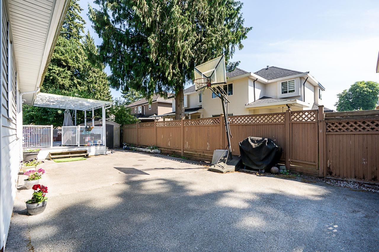 13032 61 Avenue Property Photo 27