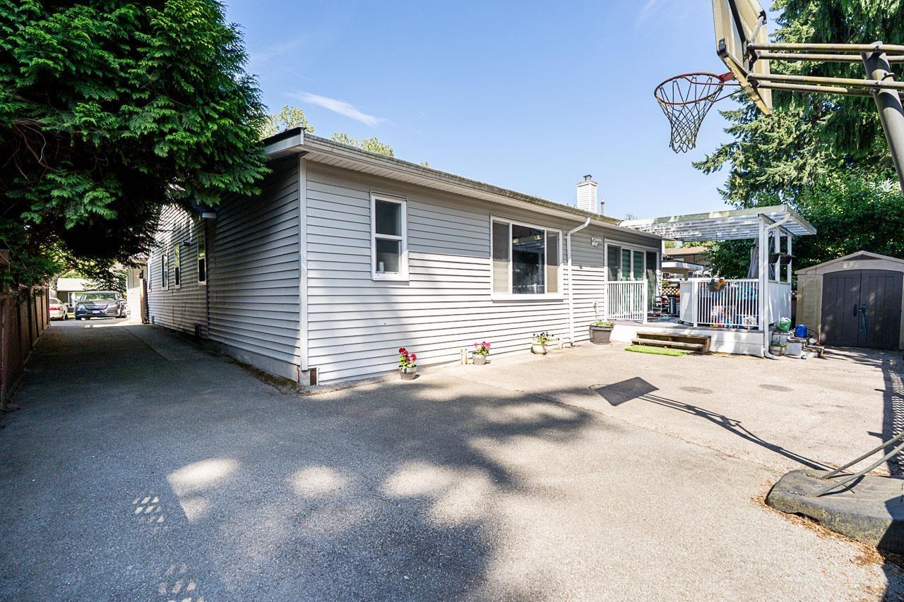 13032 61 Avenue Property Photo 28
