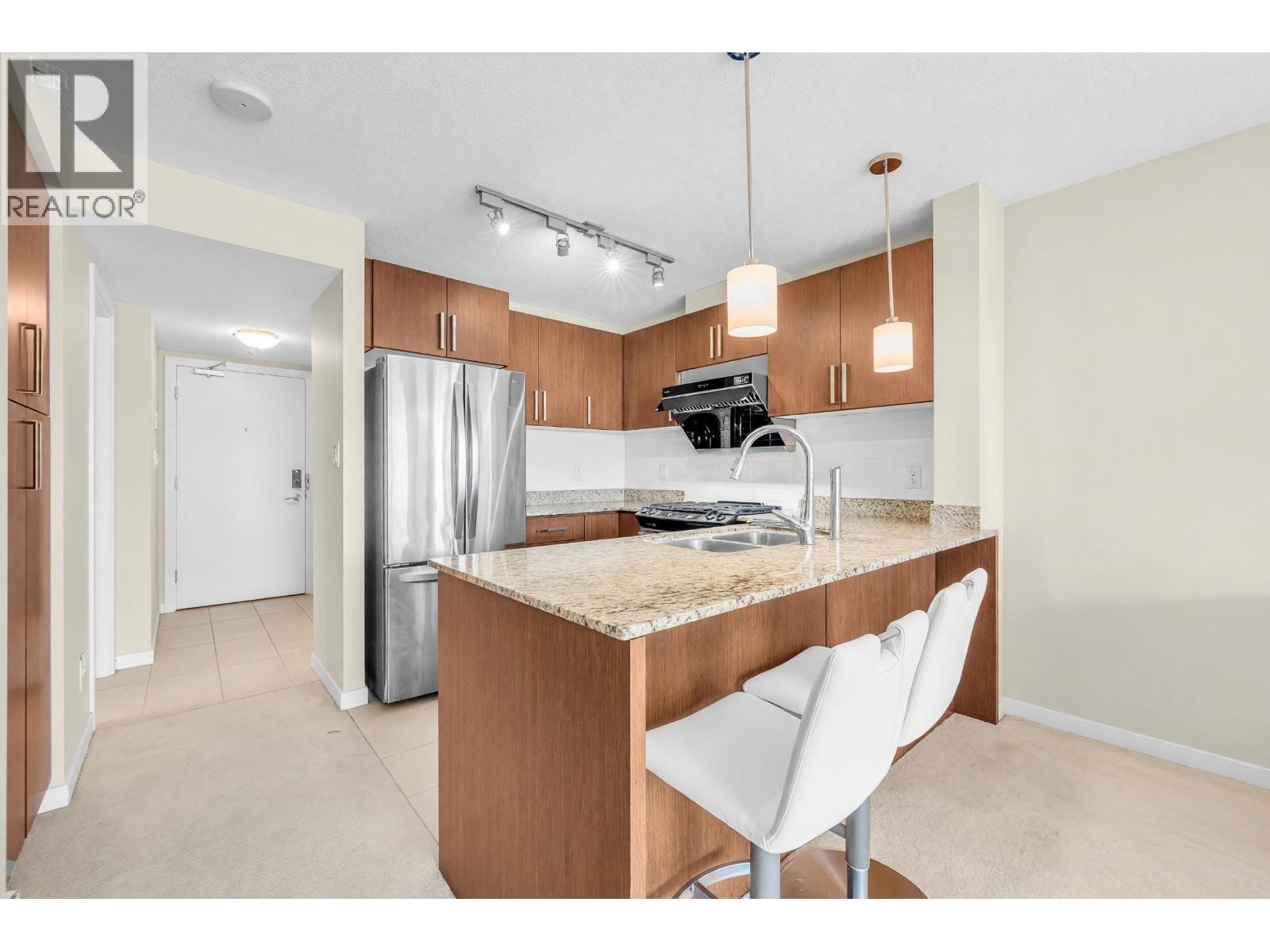 2206 9868 Cameron Street Property Photo 15