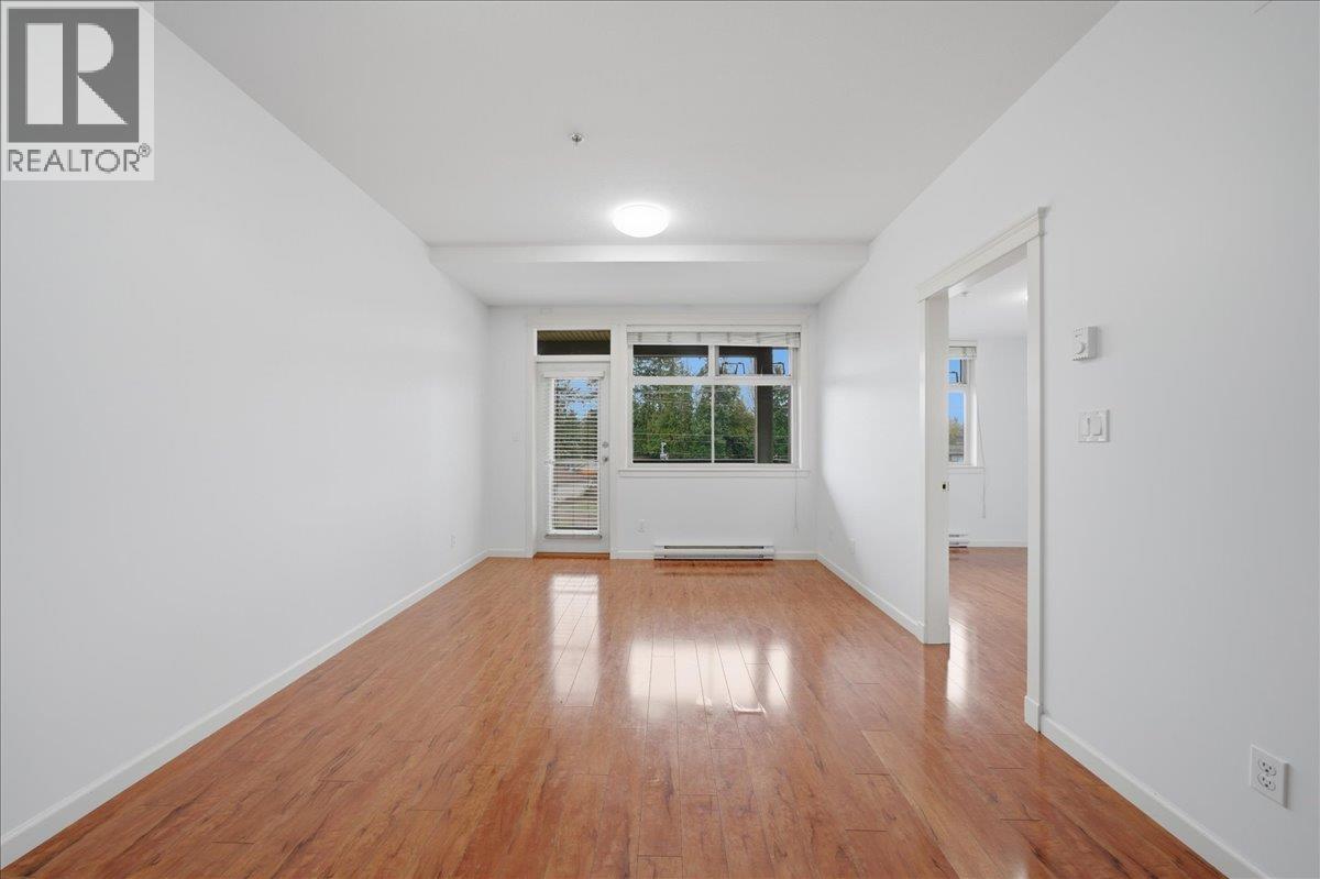 307 22858 Lougheed Highway Property Photo 4