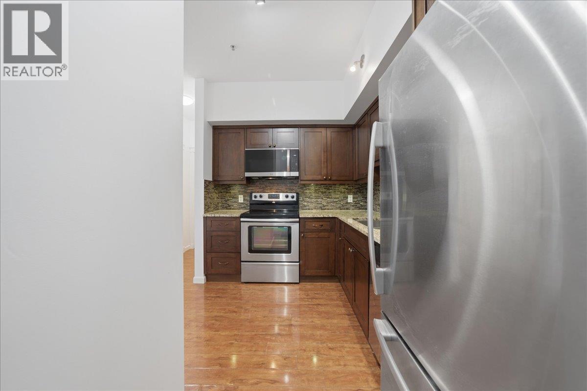 307 22858 Lougheed Highway Property Photo 11