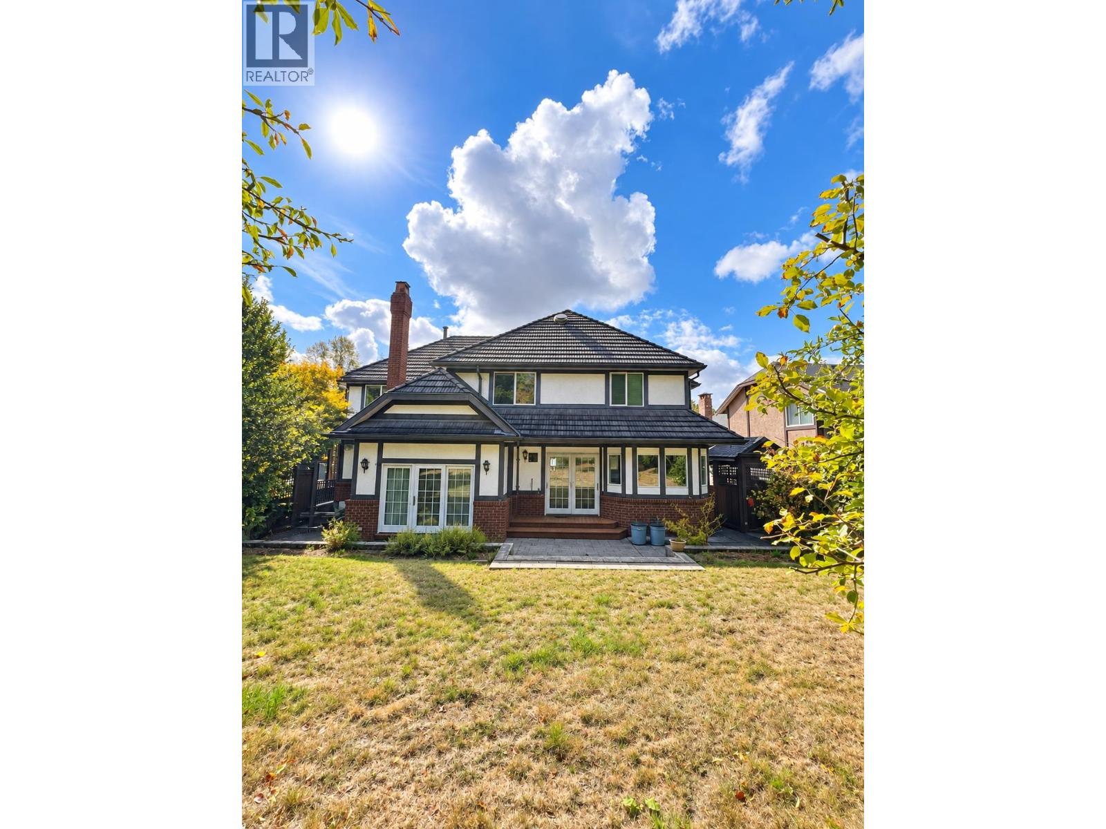 1590 GLEN ABBEY DRIVE
