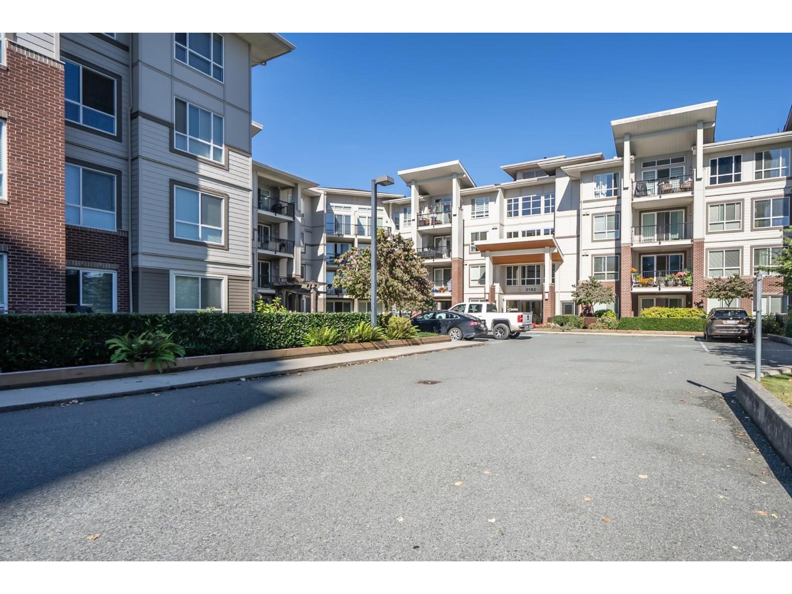 403 3192 Gladwin Road Property Photo 2