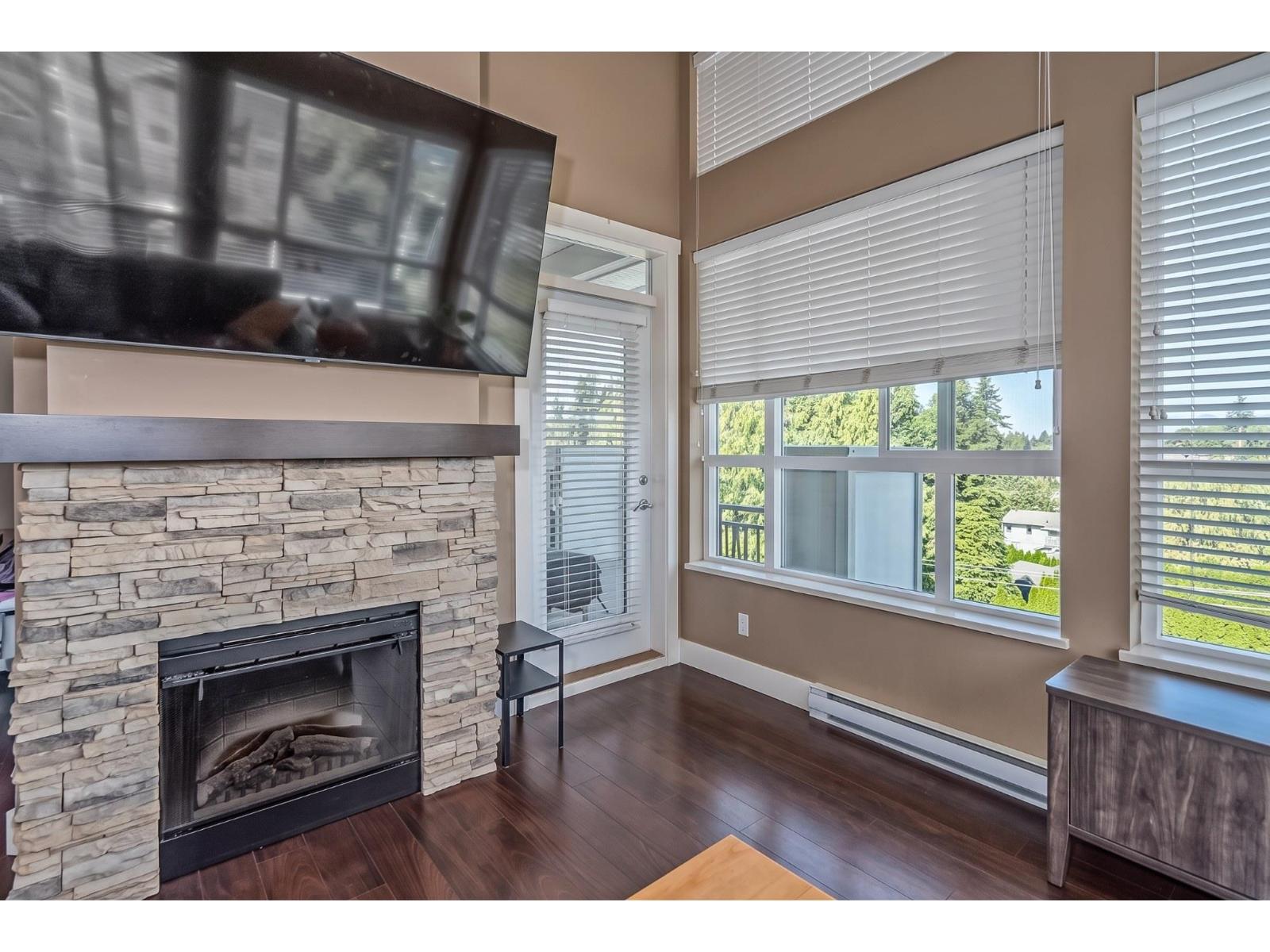 403 3192 Gladwin Road Property Photo 6