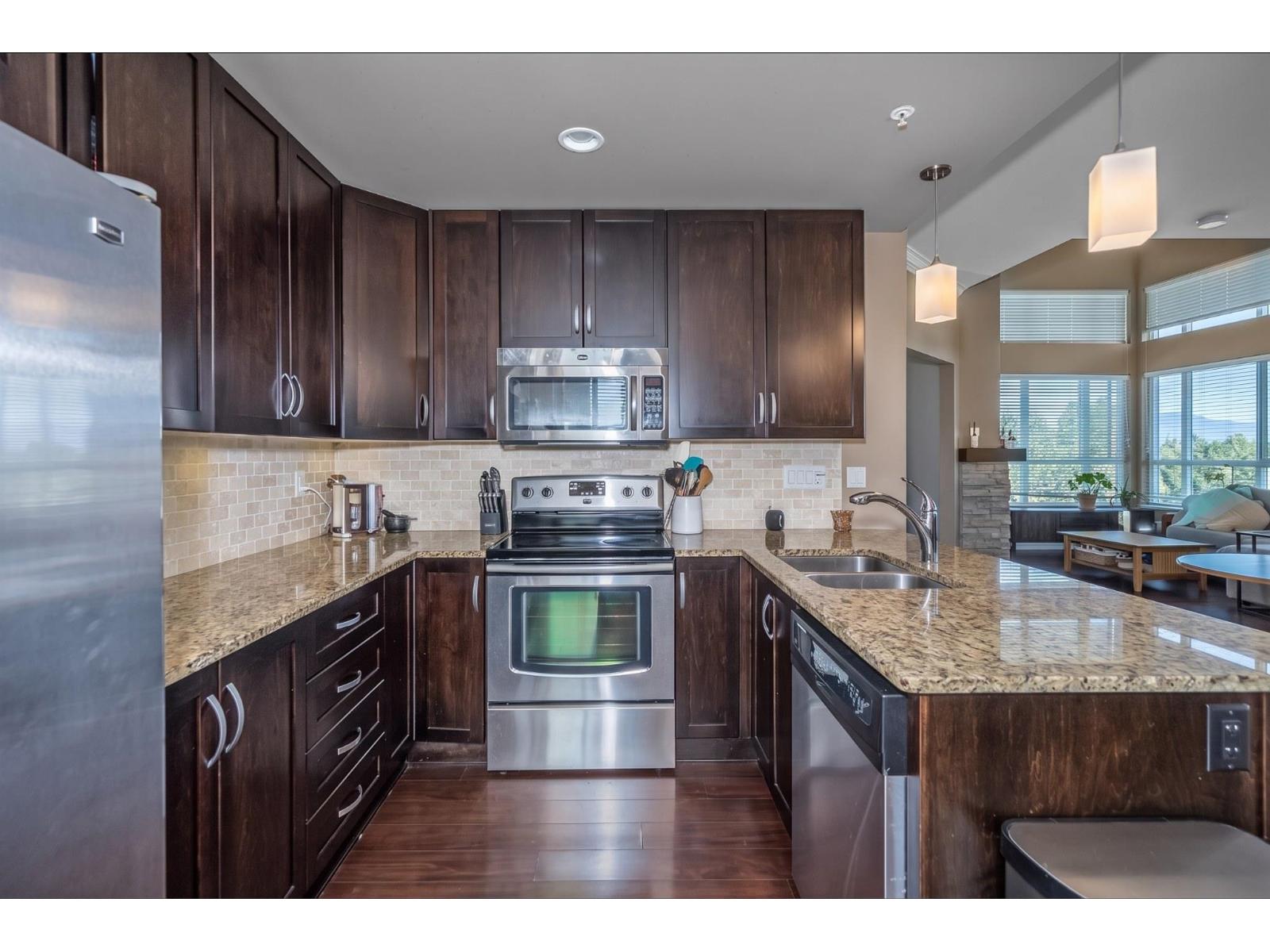 403 3192 Gladwin Road Property Photo 17