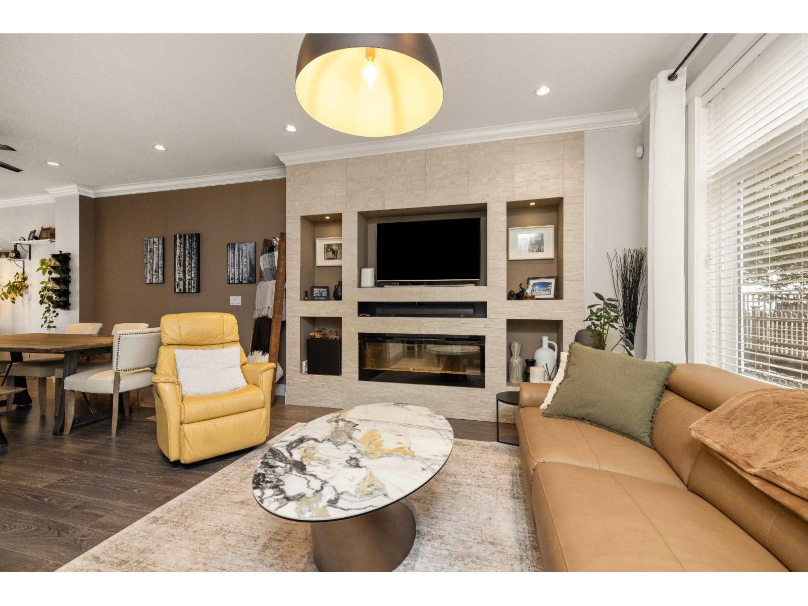 34 6588 195a Avenue Property Photo 10