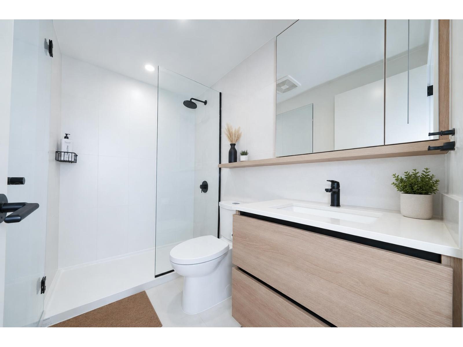 2410 10448 University Drive Property Photo 21
