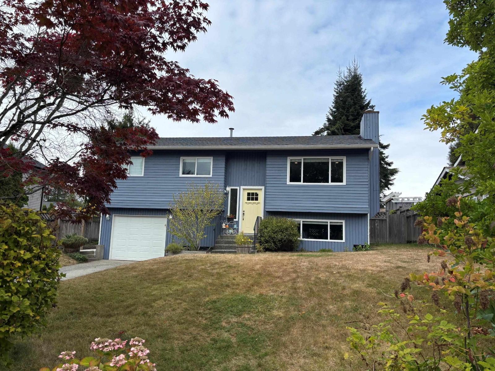 26861 33 Avenue Property Photo 1